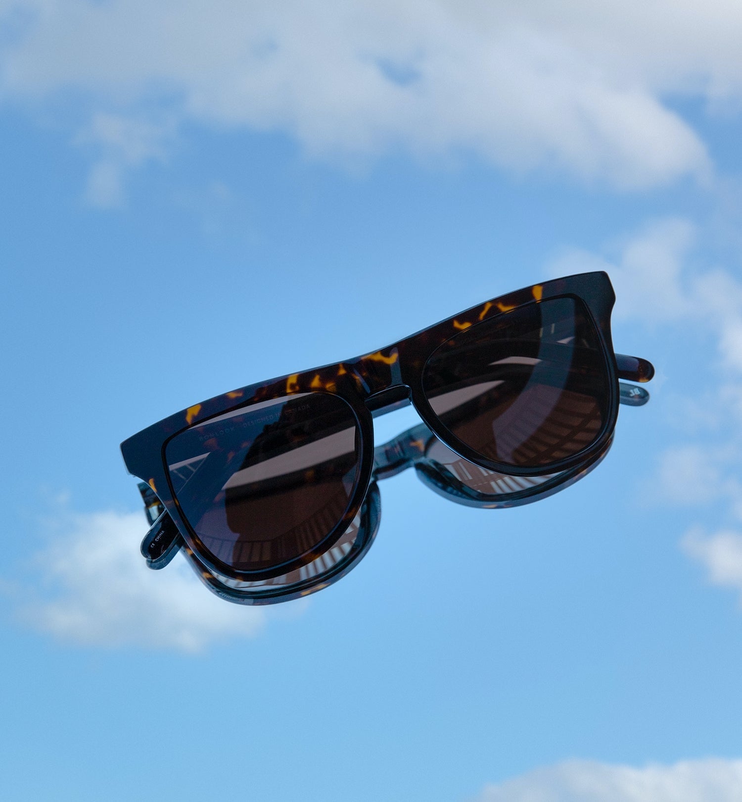 Trendy Polarized Social Sunglasses for Men & Women - UV Protection, Stylish & Lightweight - Perfect for Outdoor Activities, Beach, Driving & Fashion