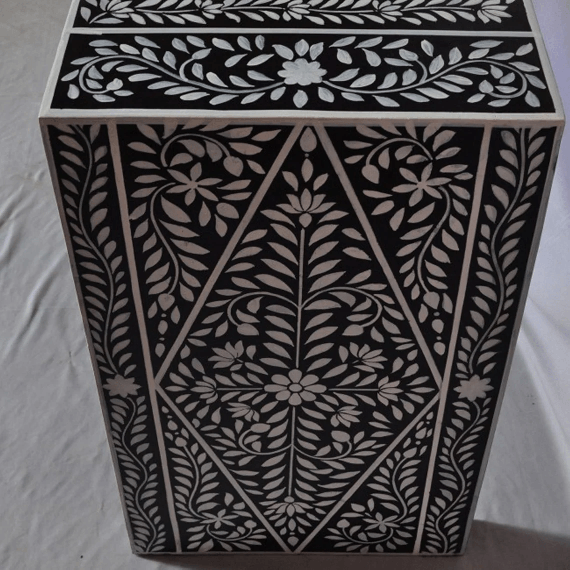 Handmade Bone Inlay Floral Pattern Console Table with 3 Drawers - Elegant Entryway Furniture for Hallway, Living Room & Foyer Decor