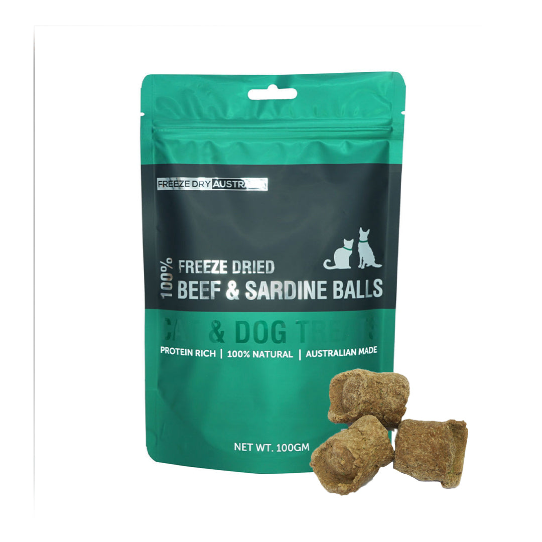 Freeze Dried Australia Beef & Sardine Balls - Natural Dog & Cat Treats, 100g - High Protein Snacks for Training, Rewards & Dental Health