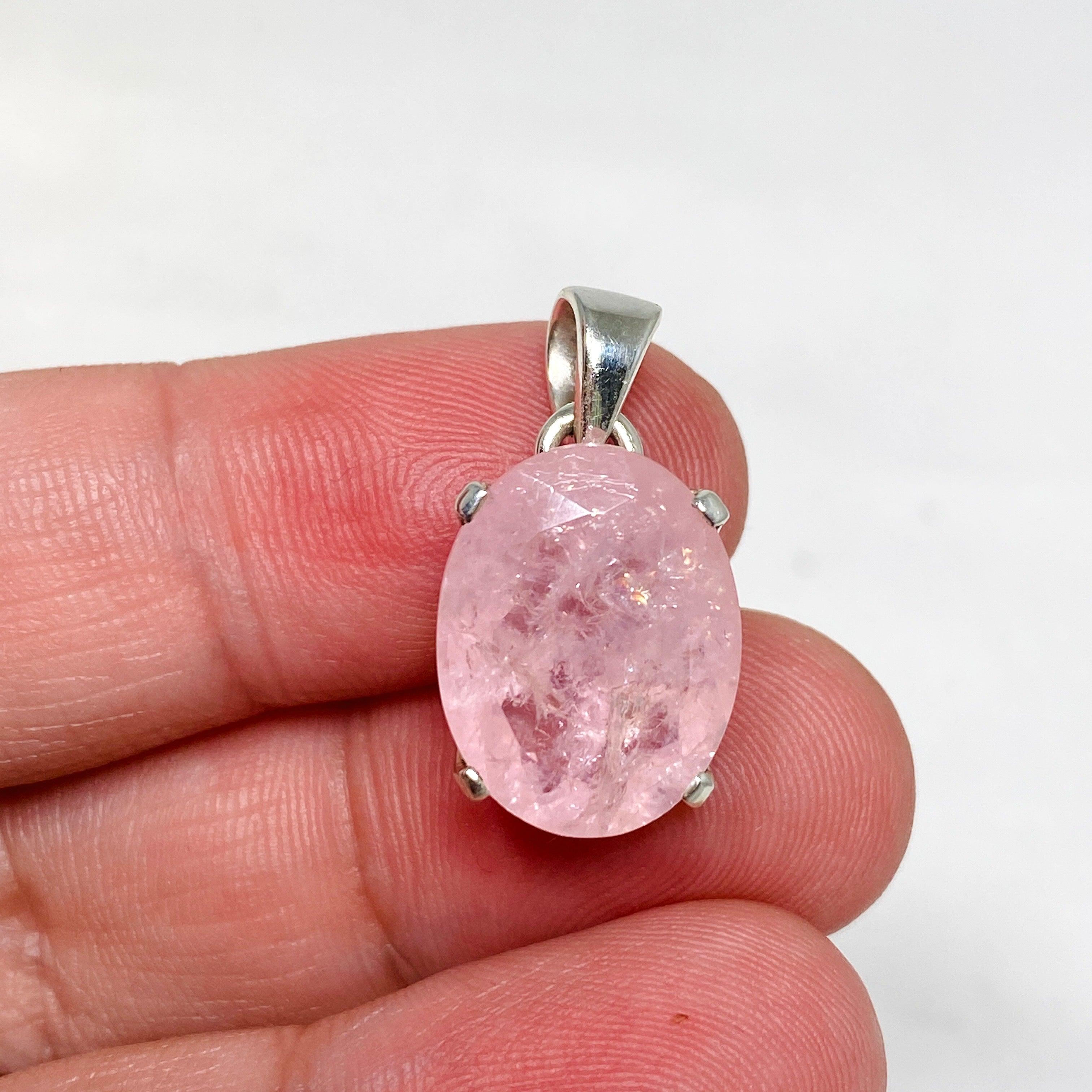 Morganite Faceted Oval Pendant Necklace PPGJ688 - Elegant Jewelry Gift for Women, Perfect for Weddings, Anniversaries & Special Occasions
