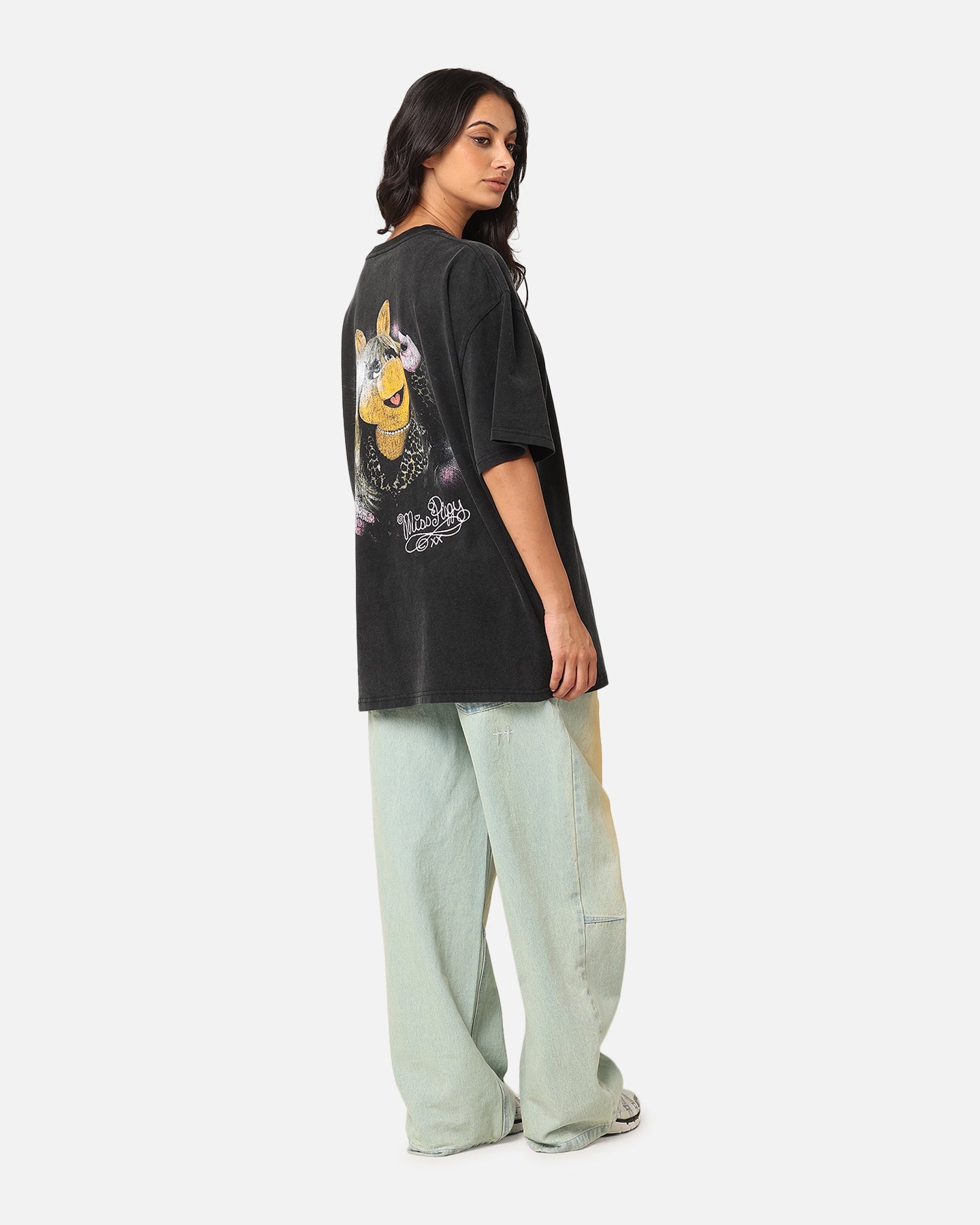 Vintage Disney The Muppets Miss Piggy Heavy Cotton T-Shirt - Black Retro Cartoon Tee for Women - Perfect for Casual Wear, Cosplay & 90s Nostalgia Fashion
