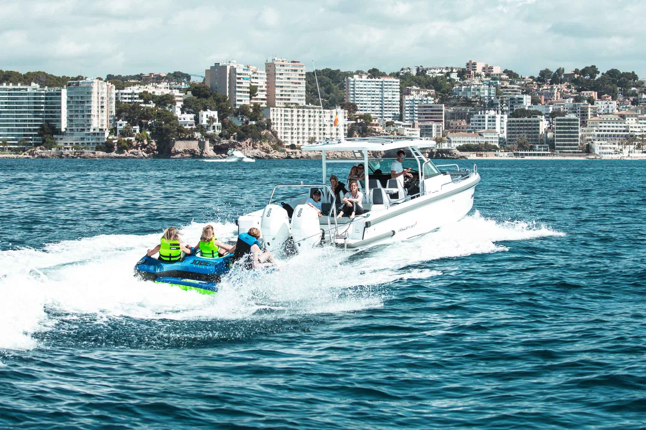 Jobe Ridge Towable Tube - Premium Inflatable Water Tube for Boating & Lake Fun - Durable, High-Speed Towable for Adults & Kids - Perfect for Summer Water Sports, Beach Parties & Family Outings