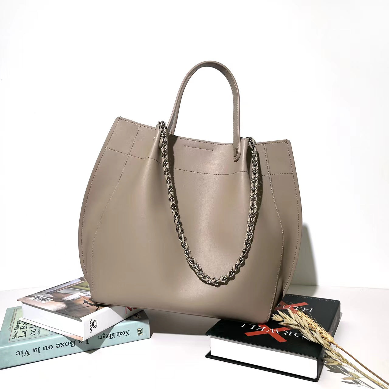 Stylish Women's Designer Handbags - Fashionable Purses & Totes for Work, Travel & Everyday Use | Luxury Leather & Vegan Options