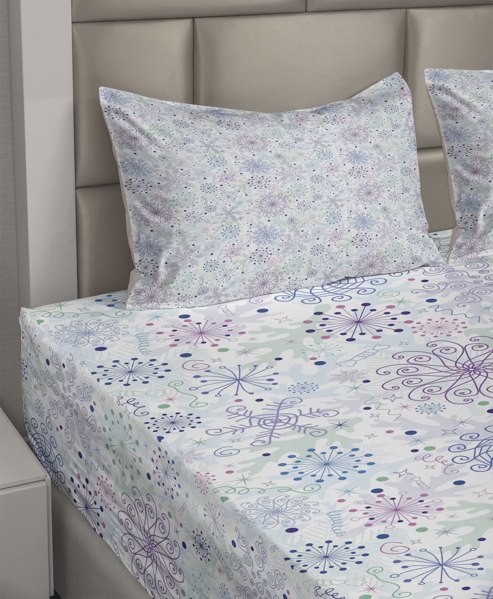 Ambesonne Winter Sheet Set - Pastel Abstract Snowflakes & Curls 4-Piece King Size Bedding (Fitted Sheet, Flat Sheet, 2 Pillowcases) - Blue Green Lavender - Cozy Warm Bedroom Decor for Cold Nights
