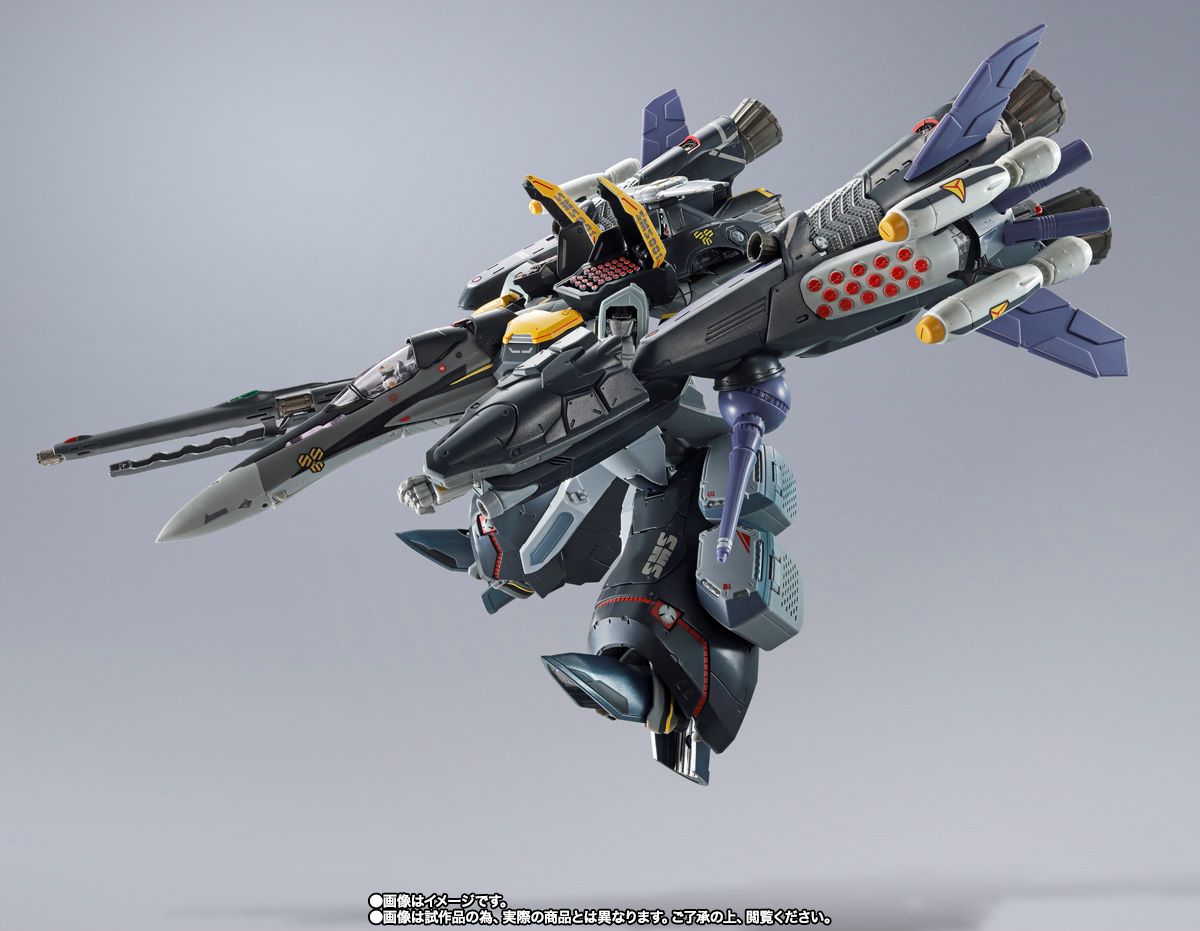 Bandai DX Chogokin Macross Frontier VF-25S Armored Messiah Valkyrie Ozma Lee Custom Revival Ver. Action Figure - Collectible Anime Robot Toy for Display & Play