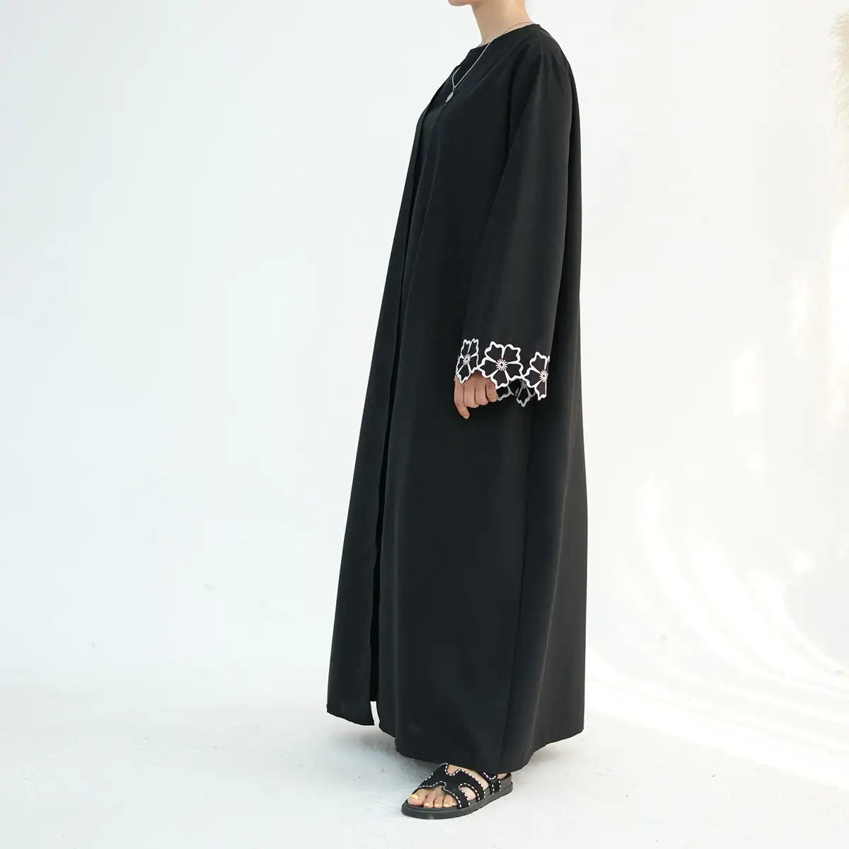 Elegant Dubai Abaya Dress with Floral Embroidery - Lightweight Open Cardigan for Women - Perfect for Modest Fashion, Prayer, and Special Occasions