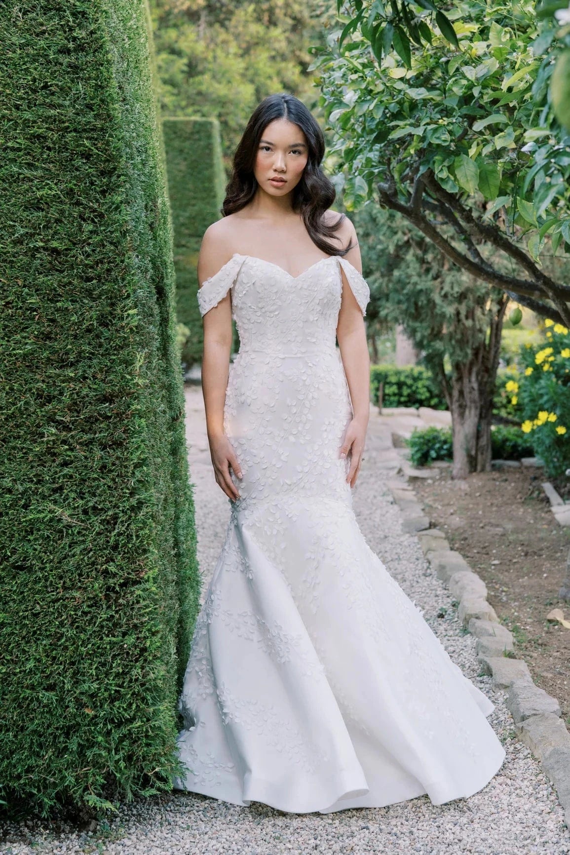 Anne Barge Fleur De Lis Blue Willow Wedding Dress Size 12 - Elegant A-Line Gown for Bridal Ceremony & Formal Occasions
