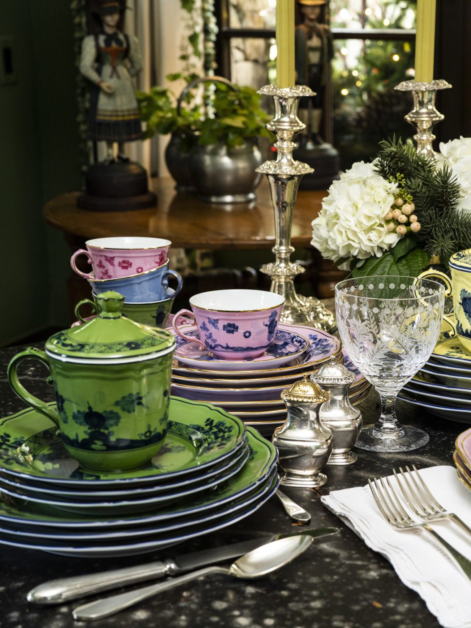 Oriente Italiano Porcelain Tea Cup and Saucer Set - Elegant Floral Design for Afternoon Tea, Coffee, and Dessert Serving - Perfect for Home, Cafe, and Gift Occasions