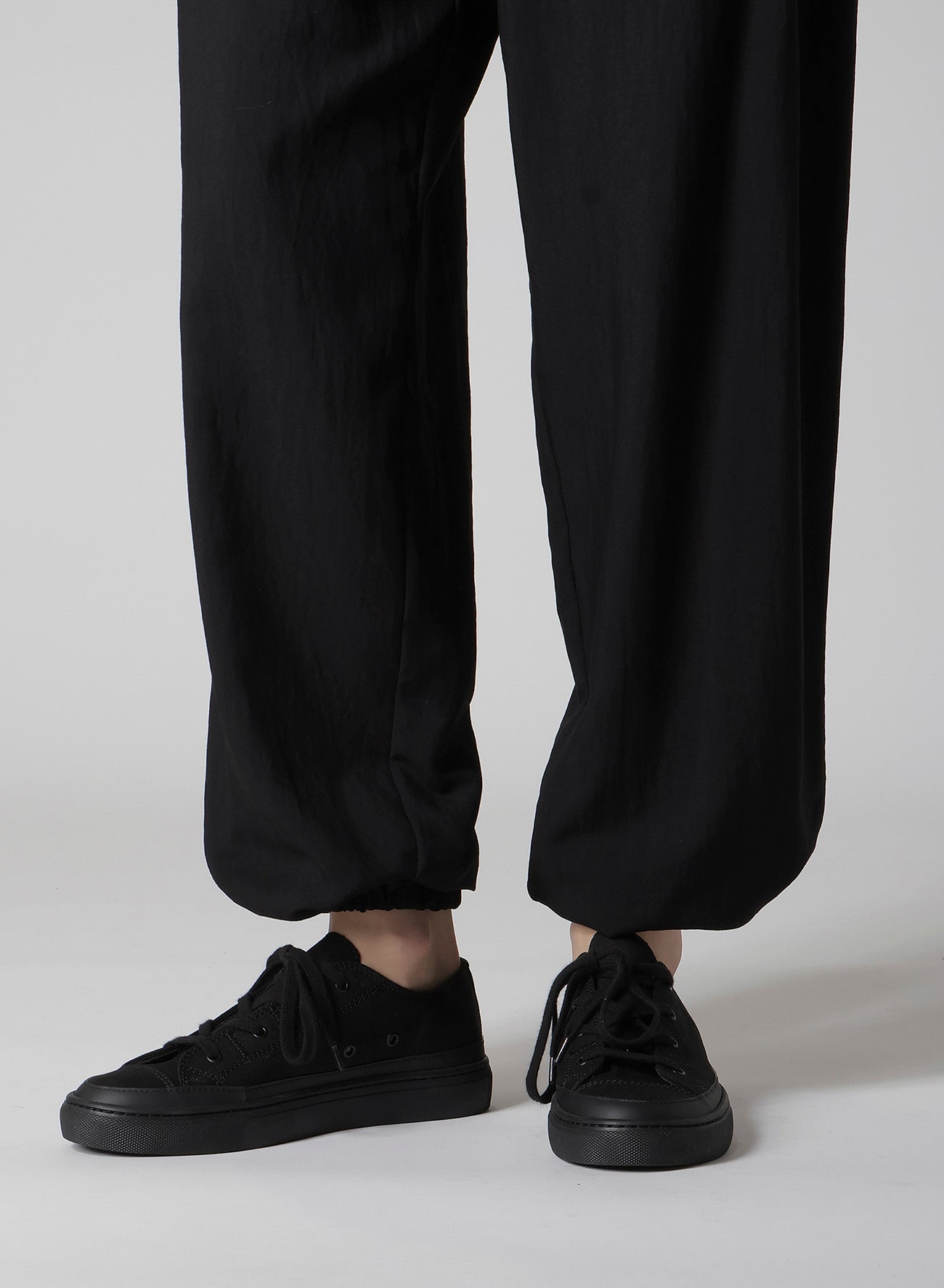 Premium Cu/W High-Twisted Gabardine Relaxed Fit Pants for Men - Comfortable & Stylish Casual Wear for Office, Travel & Everyday Use