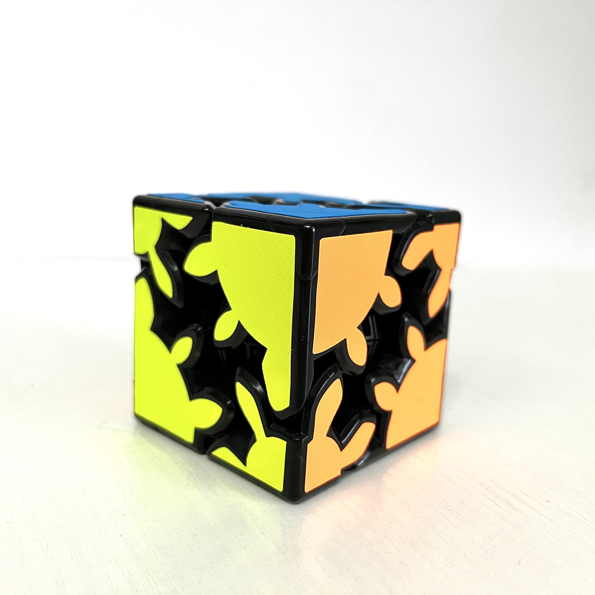 2x2x2 Gear Cube - Magic Speed Puzzle Cube for Kids & Adults - Perfect for Brain Training, Stress Relief & Fun Challenges