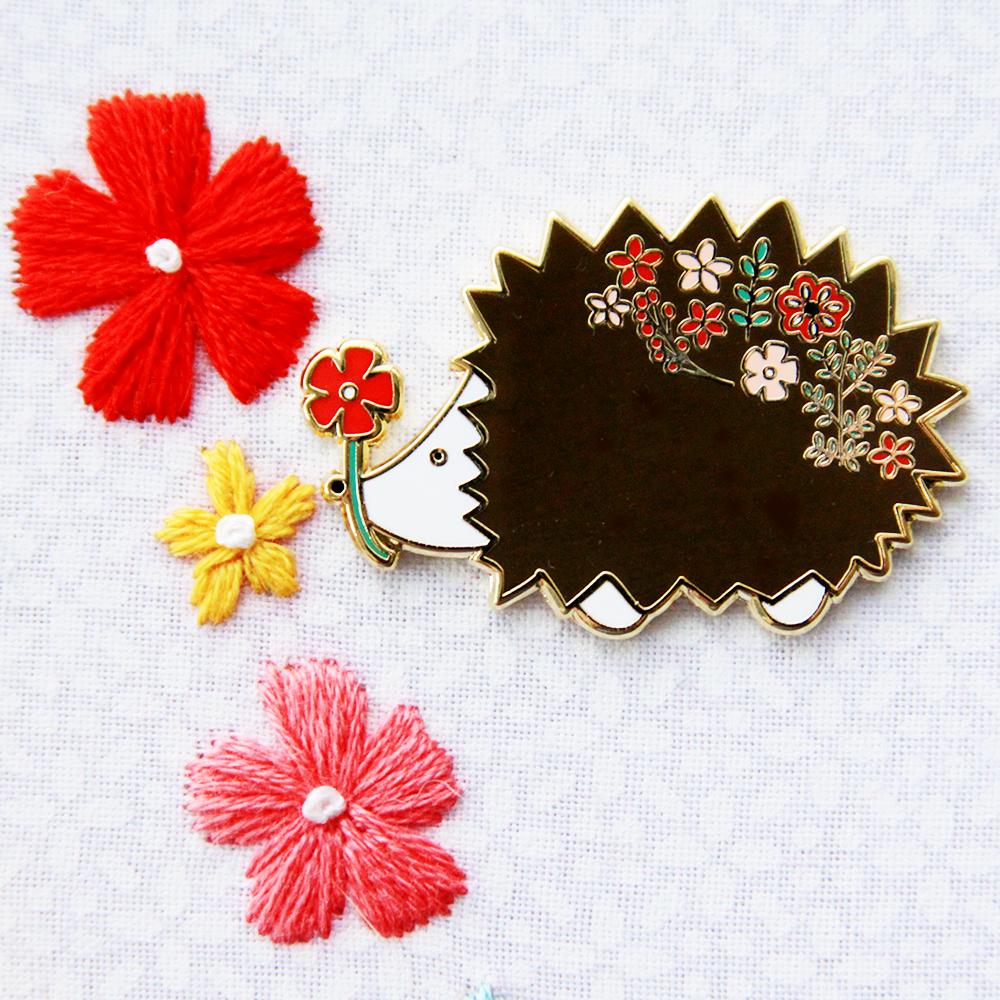 HEDGEHOG Needle Minder for Embroidery - Cute Hedgehog Magnetic Pin Holder by Flamingo Toes - Perfect for Sewing, Quilting, and Cross Stitch Projects