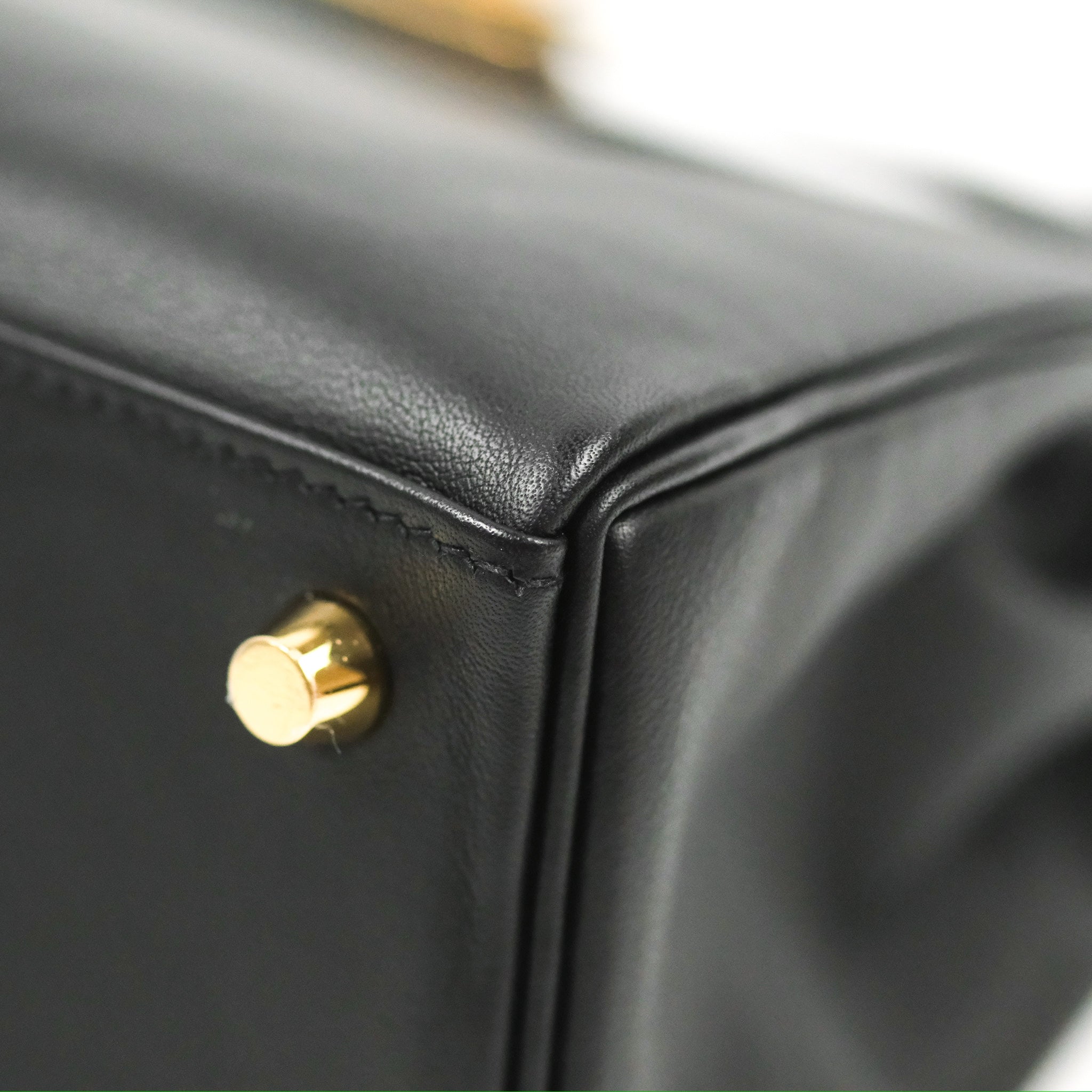 Authentic Hermès Retourne Kelly 25 Bag in Black Swift Leather with Gold Hardware - Luxury Handbag for Women | Perfect for Work, Travel & Special Occasions