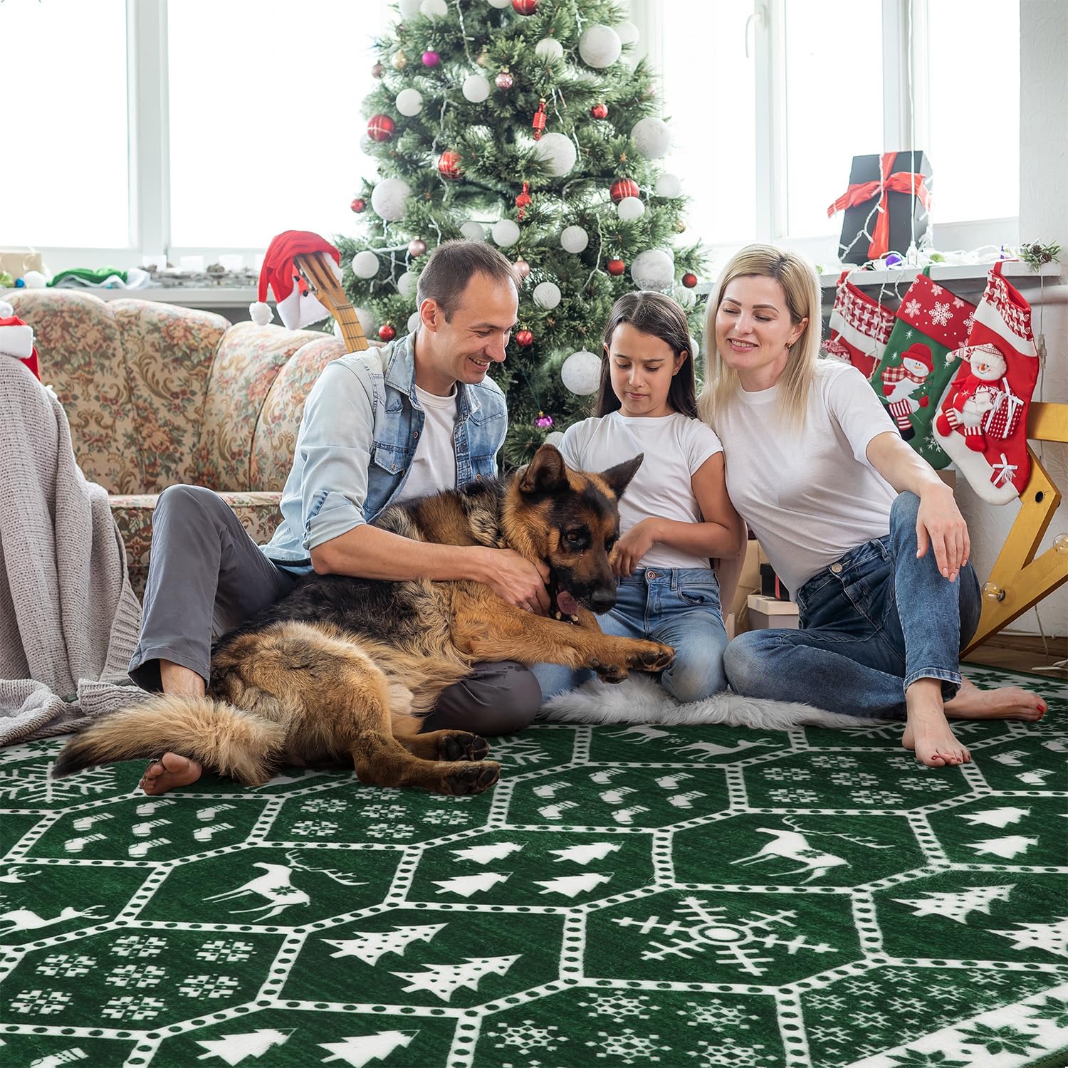Seavish 8x10 Christmas Area Rug - Soft Low Pile Washable Indoor Rug for Living Room, Bedroom, Dining Room & Entryway - Non-Shedding Holiday Decor Floor Carpet - Perfect for Festive Home Decor and Cozy Winter Gatherings
