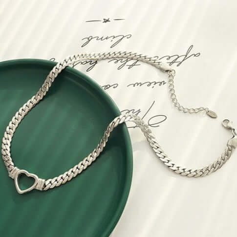 18K Gold Curb Chain Heart Choker Necklace for Women - Elegant Layered Necklace Jewelry Gift for Valentine's Day, Anniversary & Special Occasions | P621