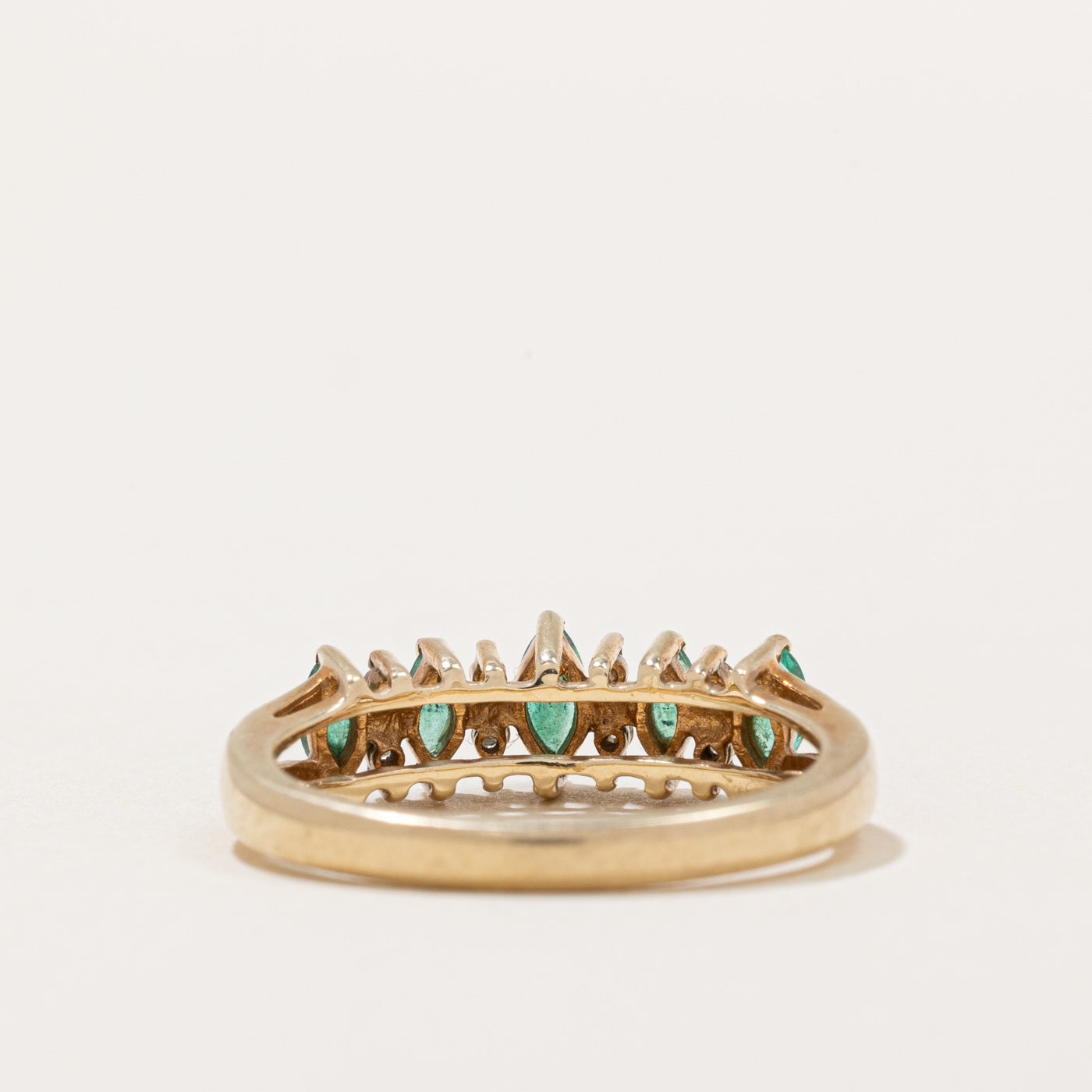 Emerald & Diamond Ring 0.25ctw 0.04ctw Size 7 - Elegant Birthstone Jewelry for Women, Perfect for Anniversary, Engagement & Special Occasions