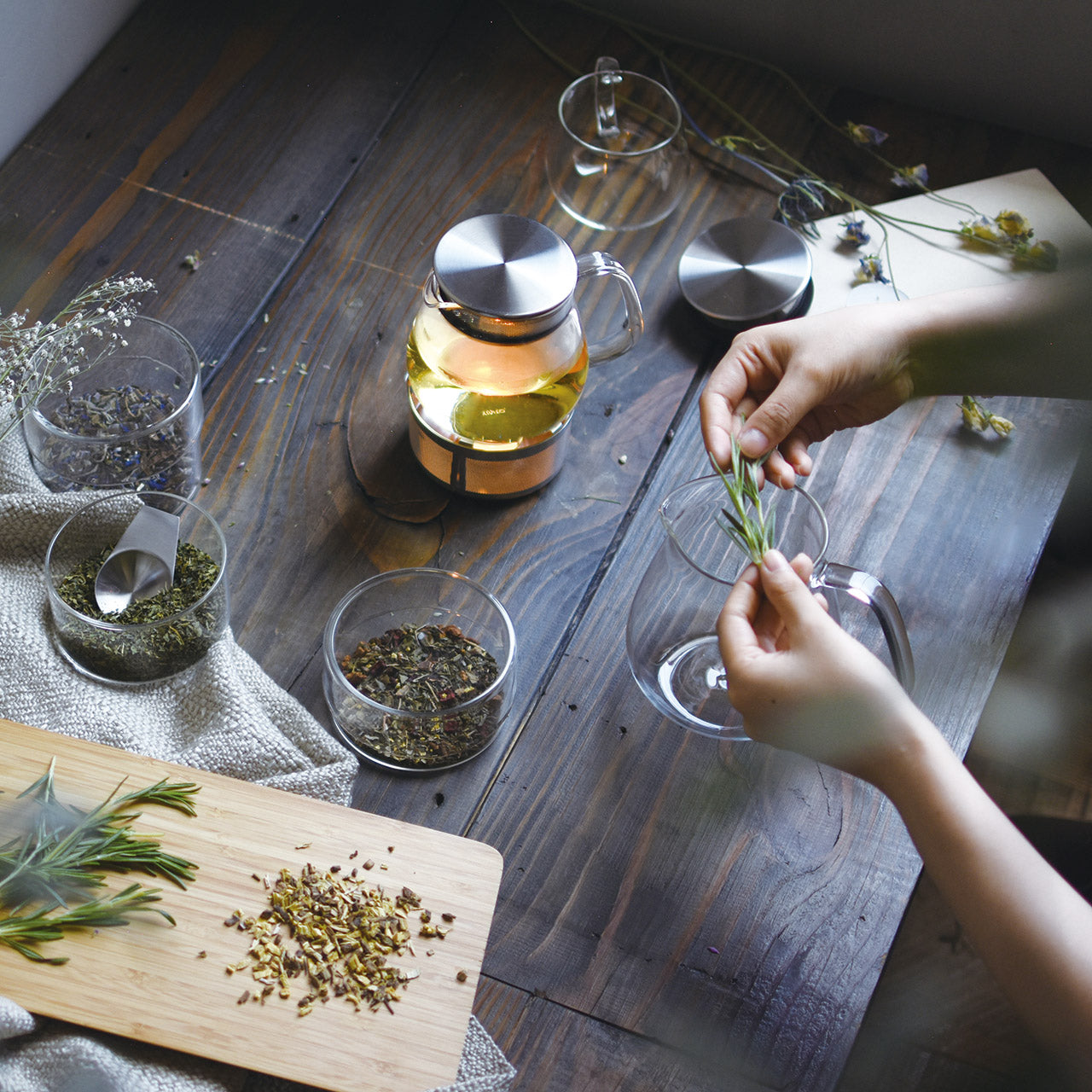 Unitea Electric Tea Warmer - Keep Your Tea Hot & Fresh - Perfect for Home, Office, and Tea Lovers