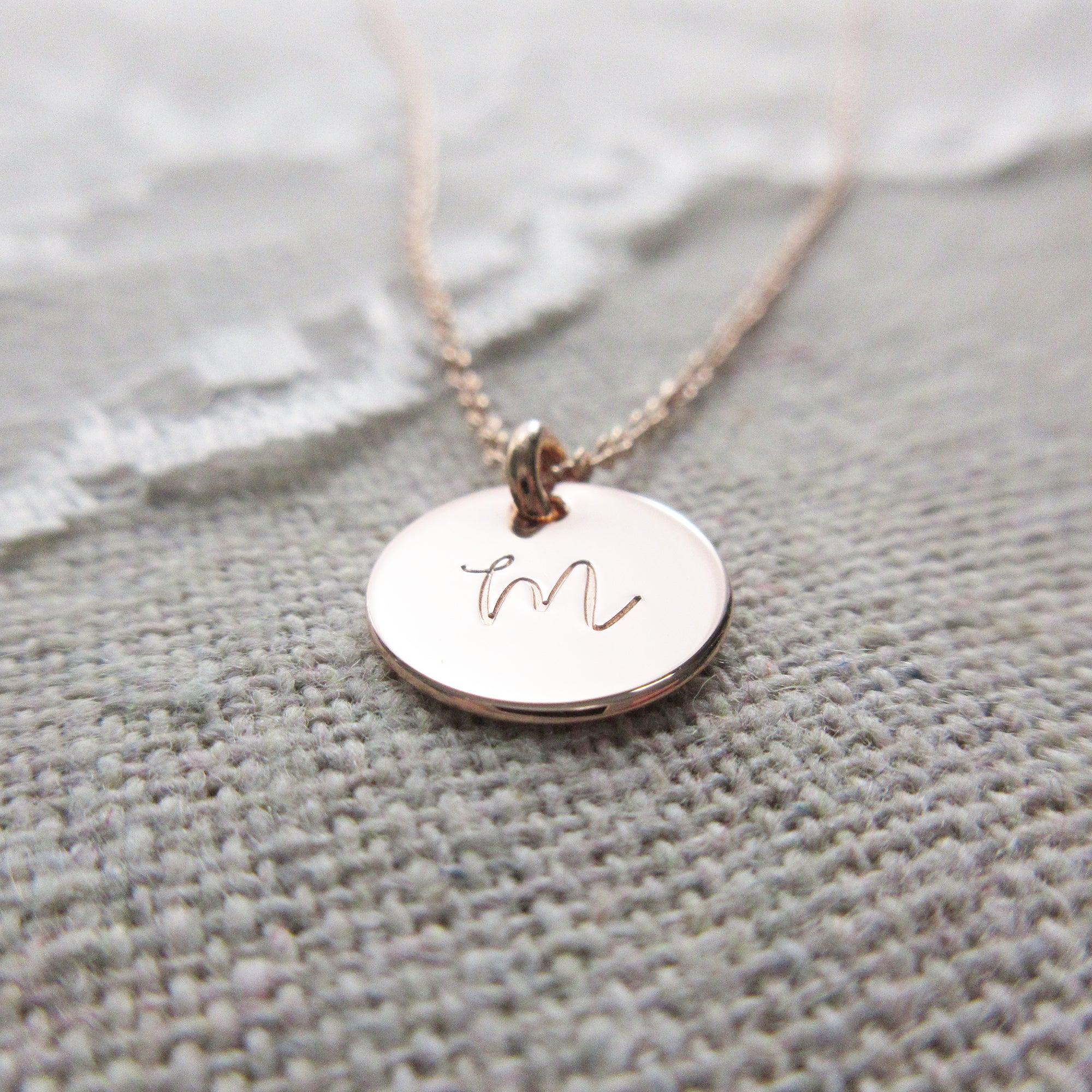 Disc Initial Necklace - Personalized Custom Letter Pendant Jewelry for Women - Perfect for Gifts, Anniversaries, and Everyday Wear