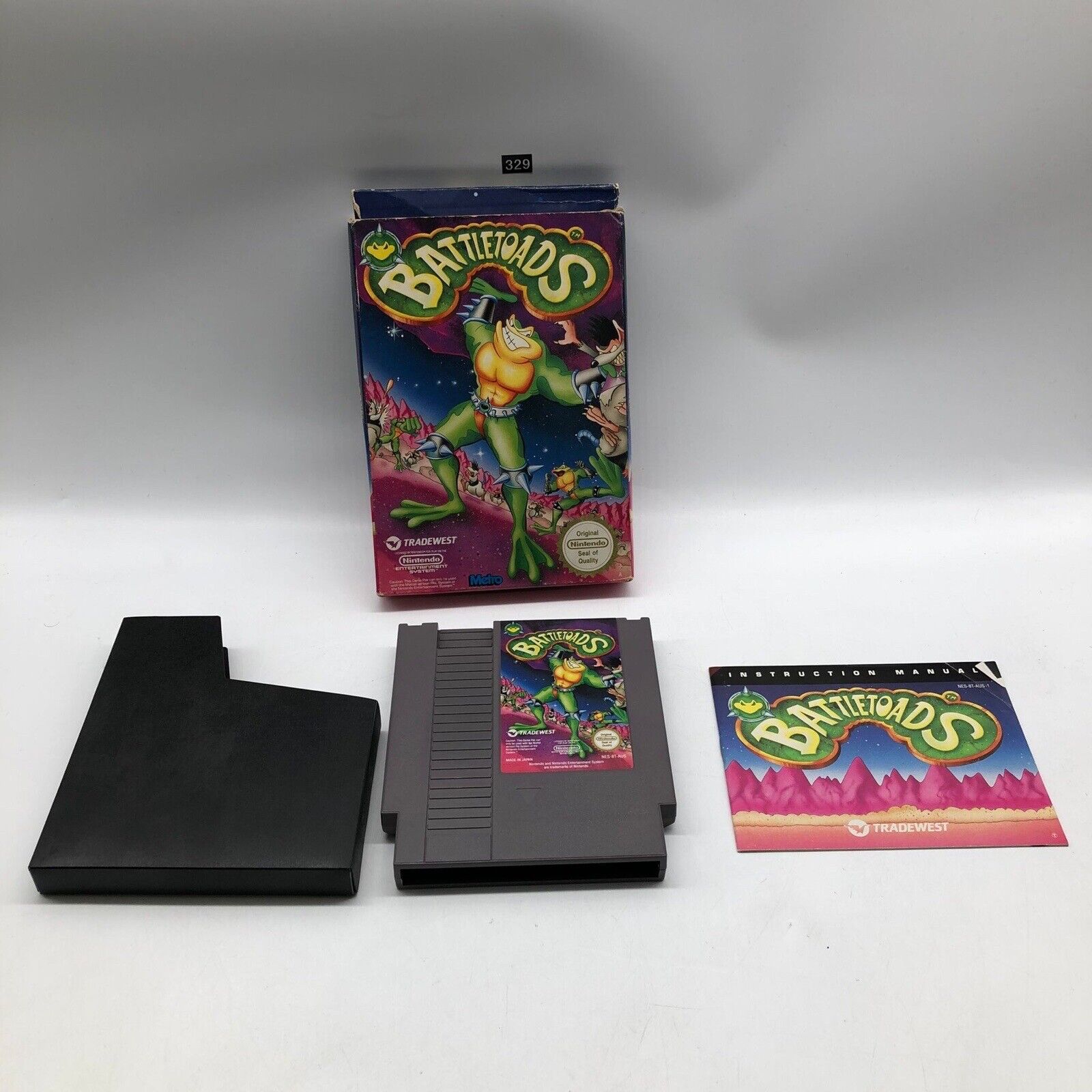 Battletoads Nintendo NES Game - Complete in Box | Classic Retro Video Game for Collectors & Gamers | Perfect for Nostalgic Gaming Nights & Display