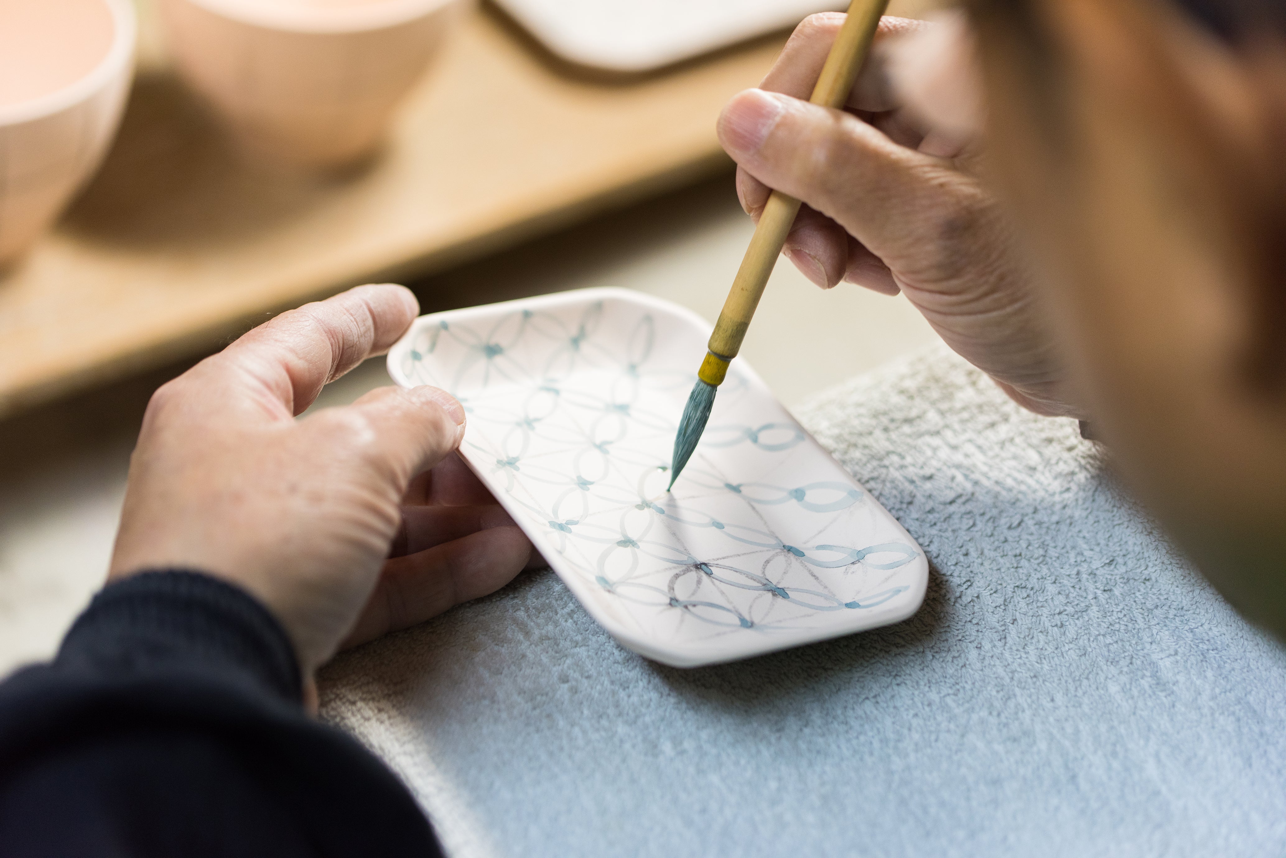Arita Hoji Cha Japanese Teacup & Saucer Gift Set - Shippo Seven Treasure Ceramic Tea Set for Matcha, Green Tea & Herbal Tea | Perfect for Tea Ceremonies, Home Decor & Unique Gifts