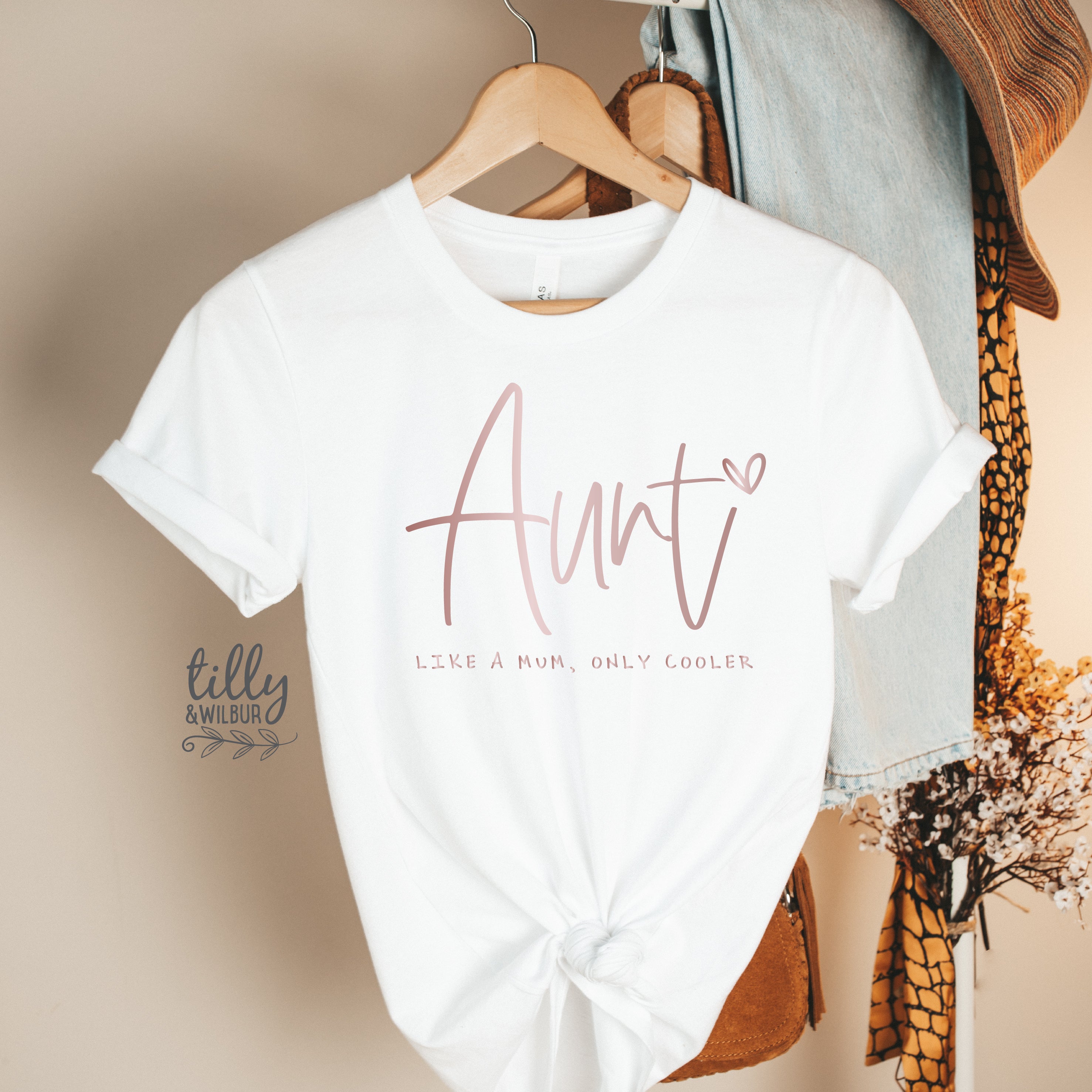 Cool Aunt Gift - Like A Mom But More Fun - Perfect for Birthdays, Christmas & Special Occasions
