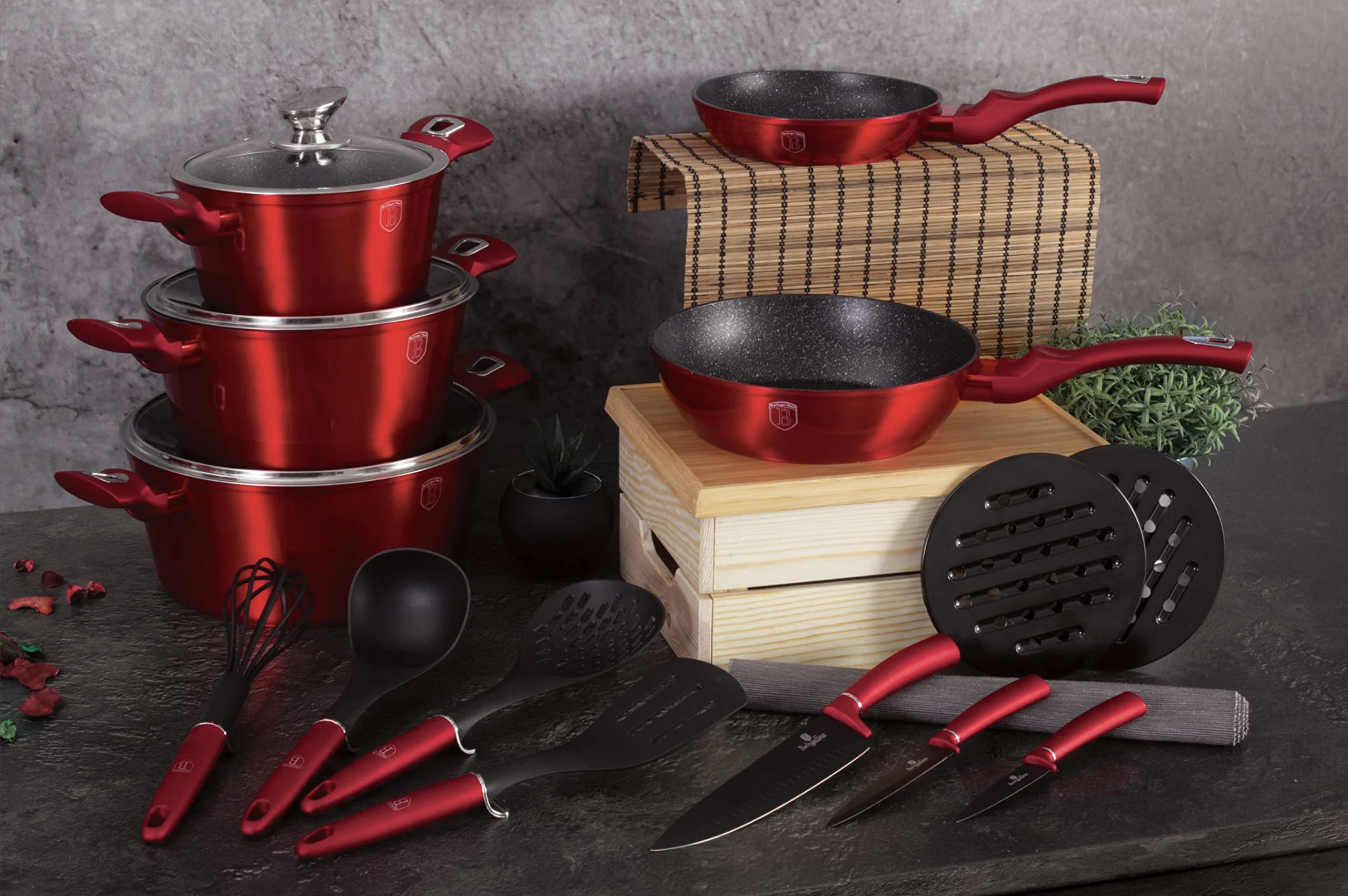 Berlinger Haus 17-Piece Nonstick Cookware Set with Utensils & Knife Set - Turbo Induction Pots & Pans, Ergonomic Handles, Dishwasher Safe (Red) - Perfect for Home Cooking, Professional Chefs & Gift Giving
