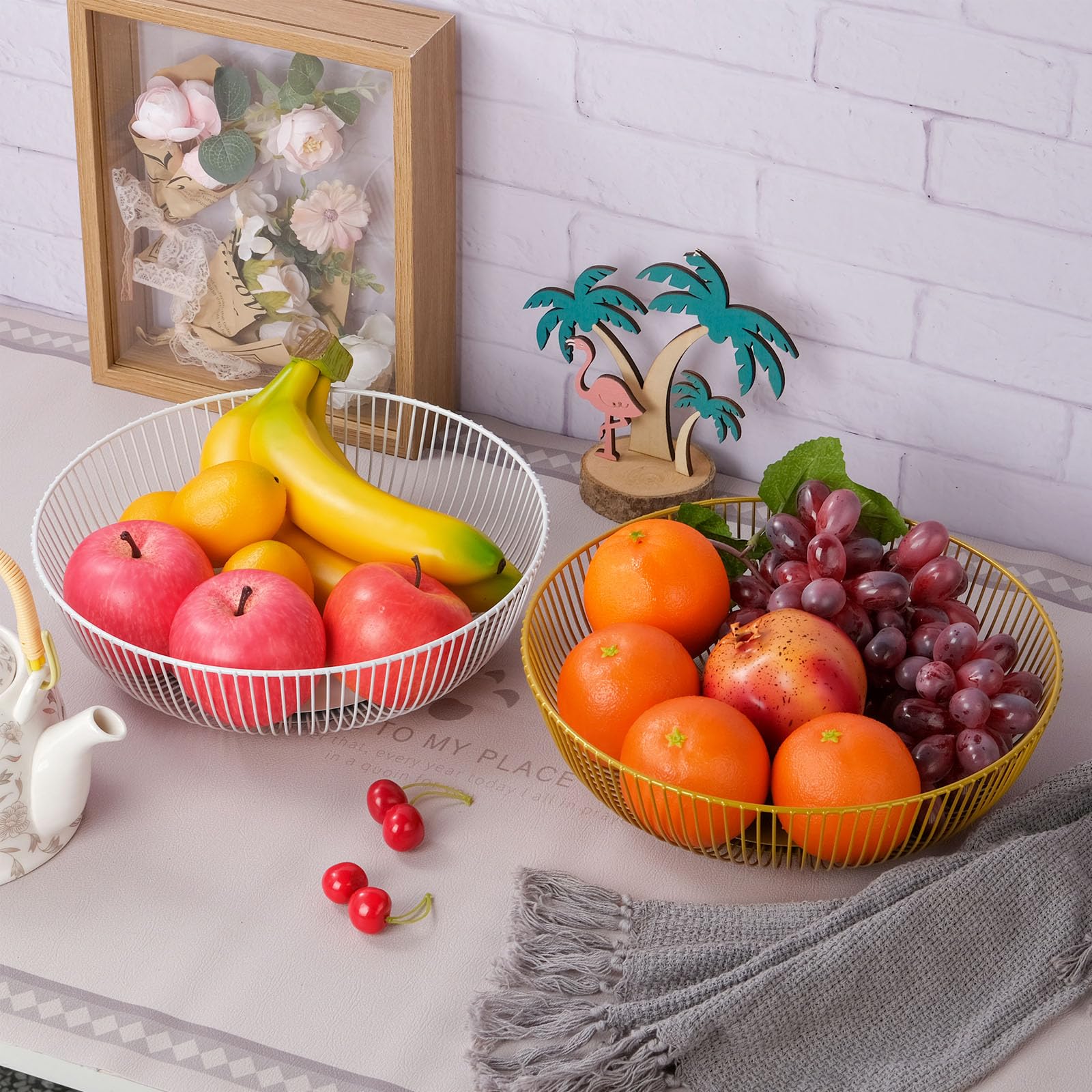 Stainless Steel Wire Fruit Basket - Rustproof Metal Fruit Bowl with Stand for Kitchen Countertop - Perfect for Displaying Apples, Oranges & Bananas in Home or Office
