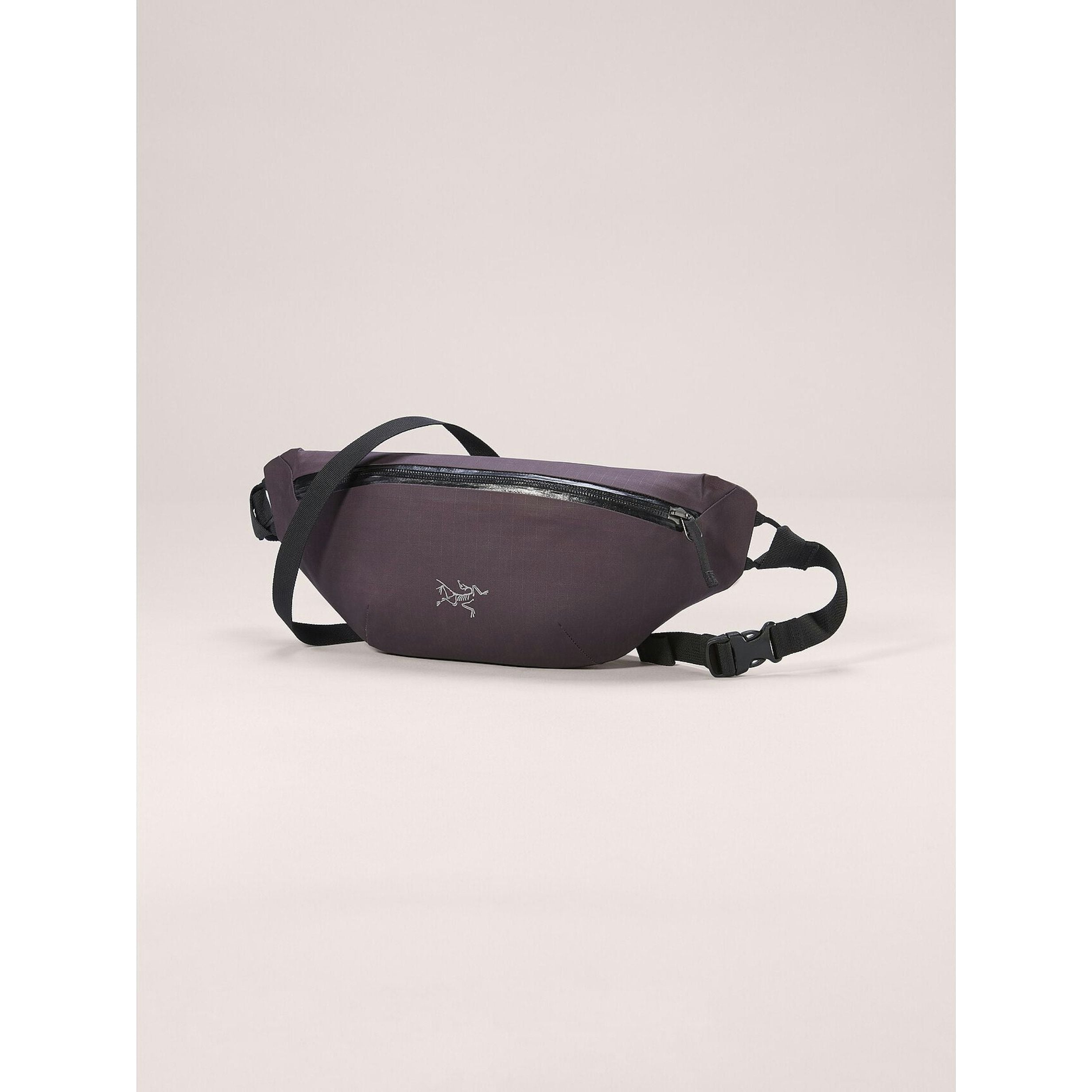 Arc'teryx Granville Crossbody Bag - Lightweight & Durable Travel Bag for Men & Women - Perfect for Hiking, Commuting & Everyday Use