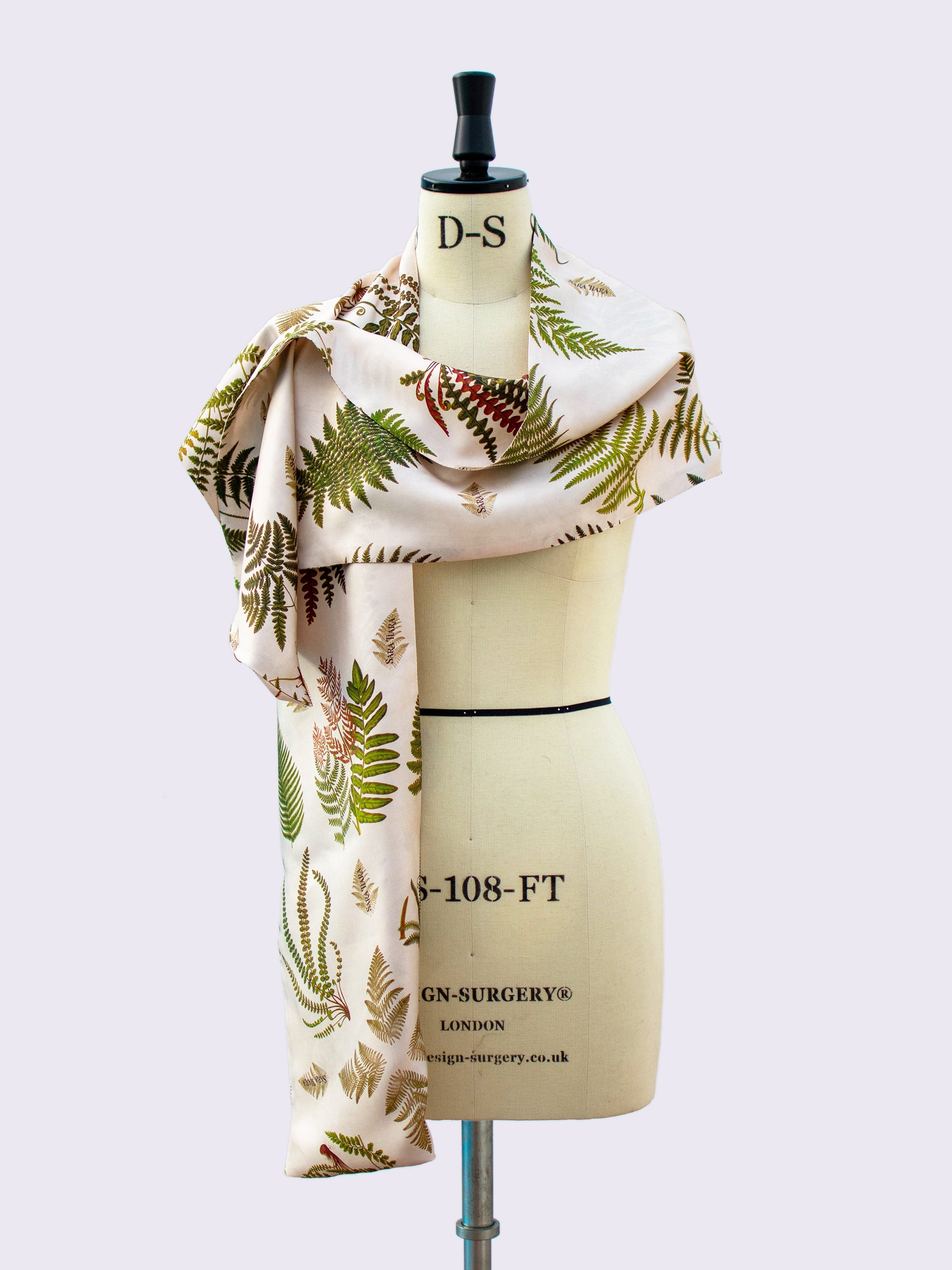 Elegant Silk Maxi Scarf with Fern Print - Lightweight Fashion Accessory for Women, Perfect for Spring Outfits, Weddings & Special Occasions