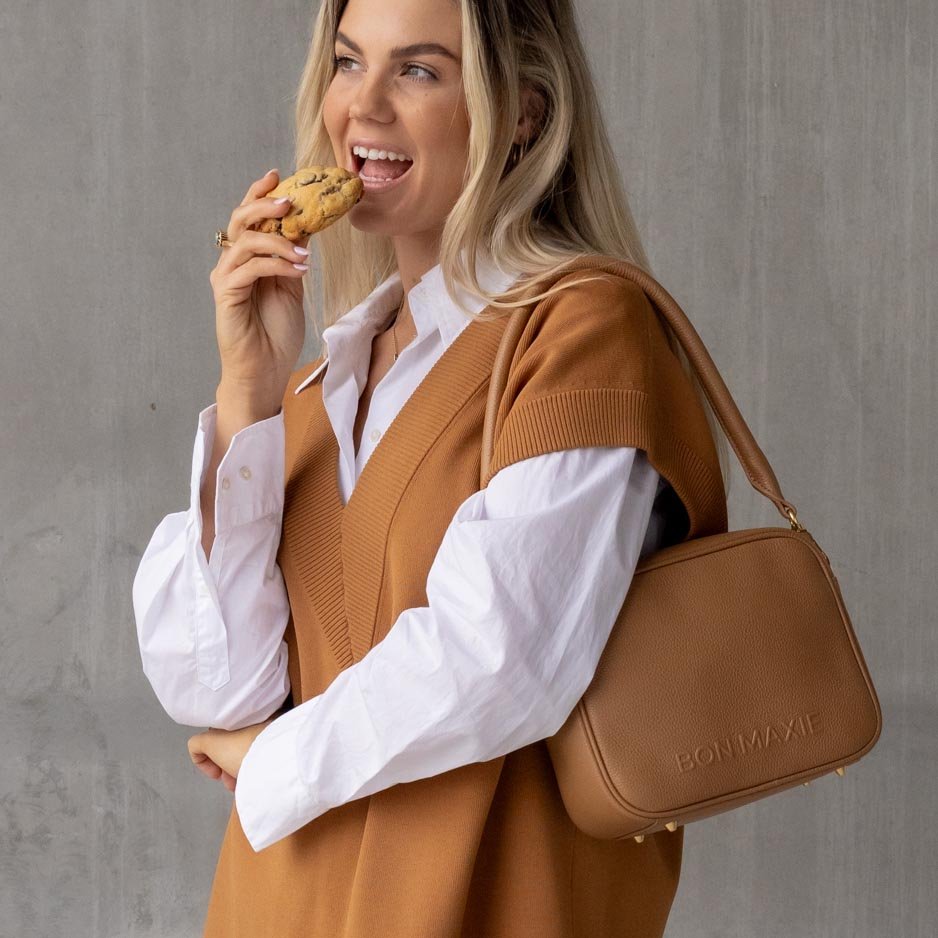 Stylish Sidekick Leather Crossbody Bag in Tan - Perfect for Everyday Use, Travel & Casual Outings