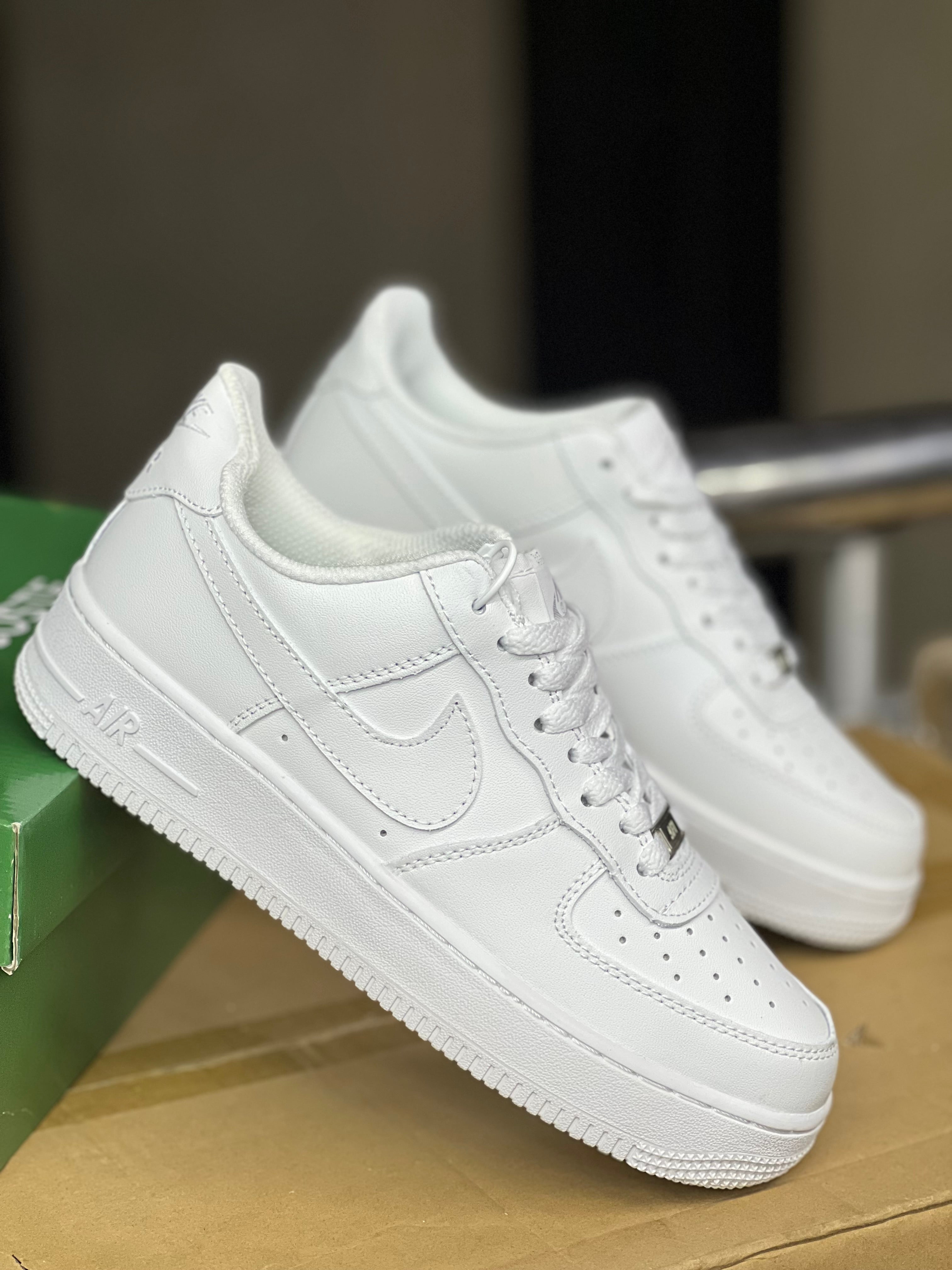 Nike Air Force 1 Low White Double Sole Sneakers - Men's/Women's Casual Shoes for Streetwear & Everyday Wear
