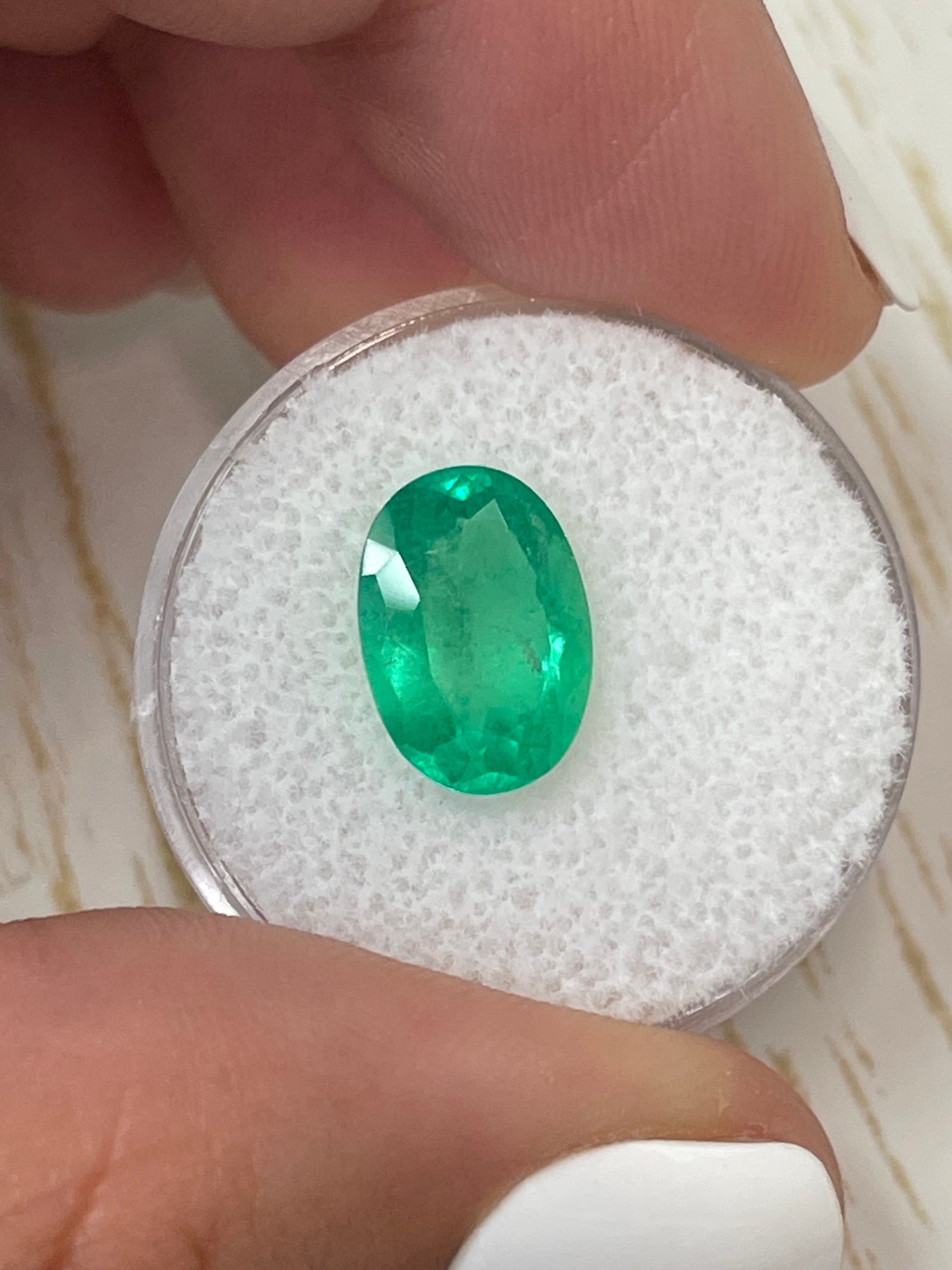 3.32 Carat 12x9mm Neon Green Natural Loose Colombian Emerald Gemstone - Oval Cut for Jewelry Making, Engagement Rings & Luxury Gifts