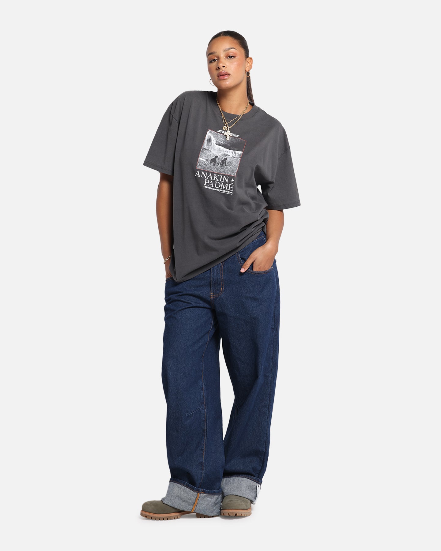 **Star Wars Anakin and Padme Vintage T-Shirt - Black Wash - Retro Graphic Tee for Fans - Perfect for Cosplay, Gifts, and Casual Wear**