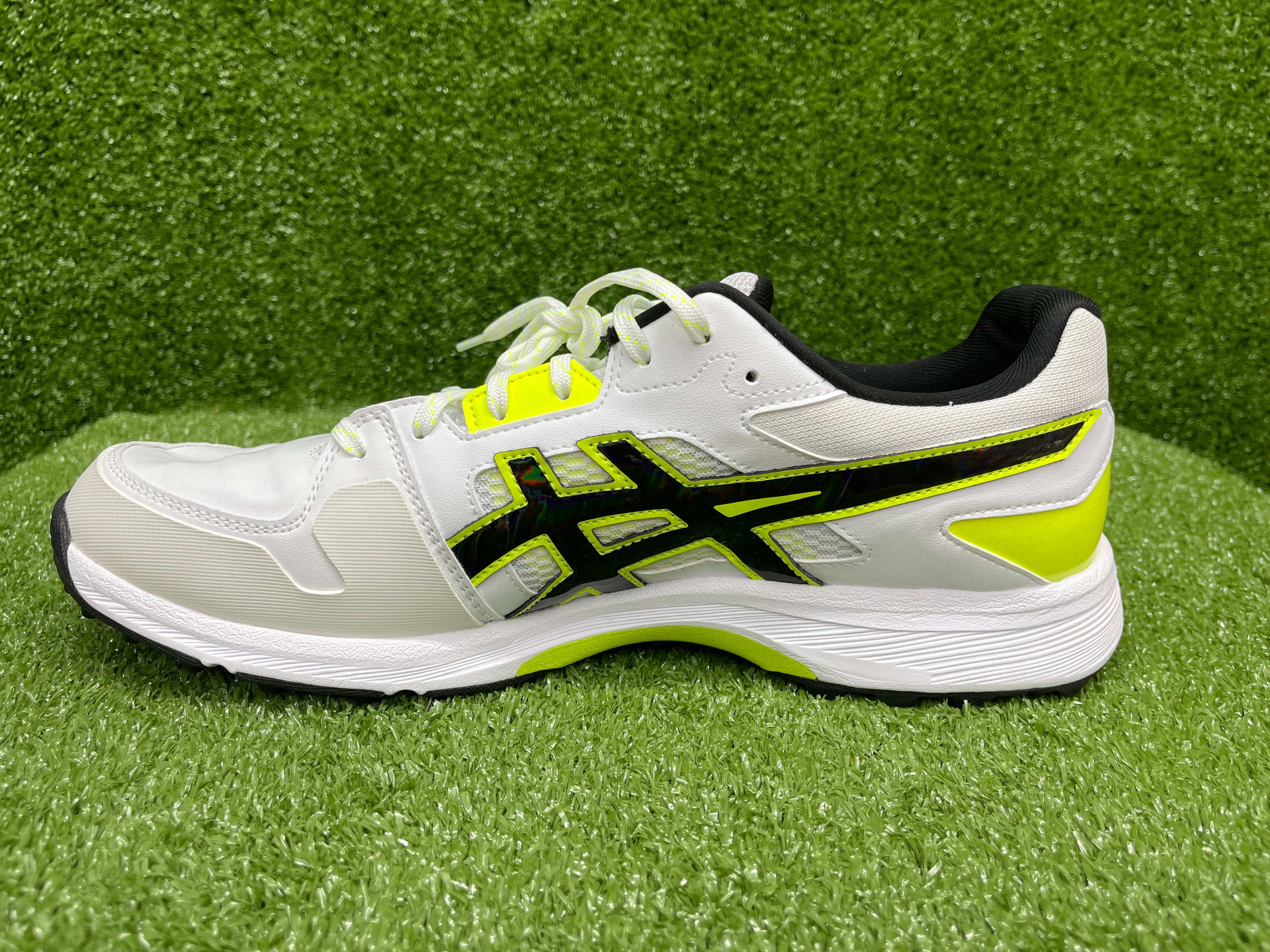 ASICS GEL-GULLY 7 Cricket Shoes - White/Safety Yellow Metal Spikes for Men - Lightweight Comfort & Superior Traction - Perfect for Professional Matches & Training Sessions