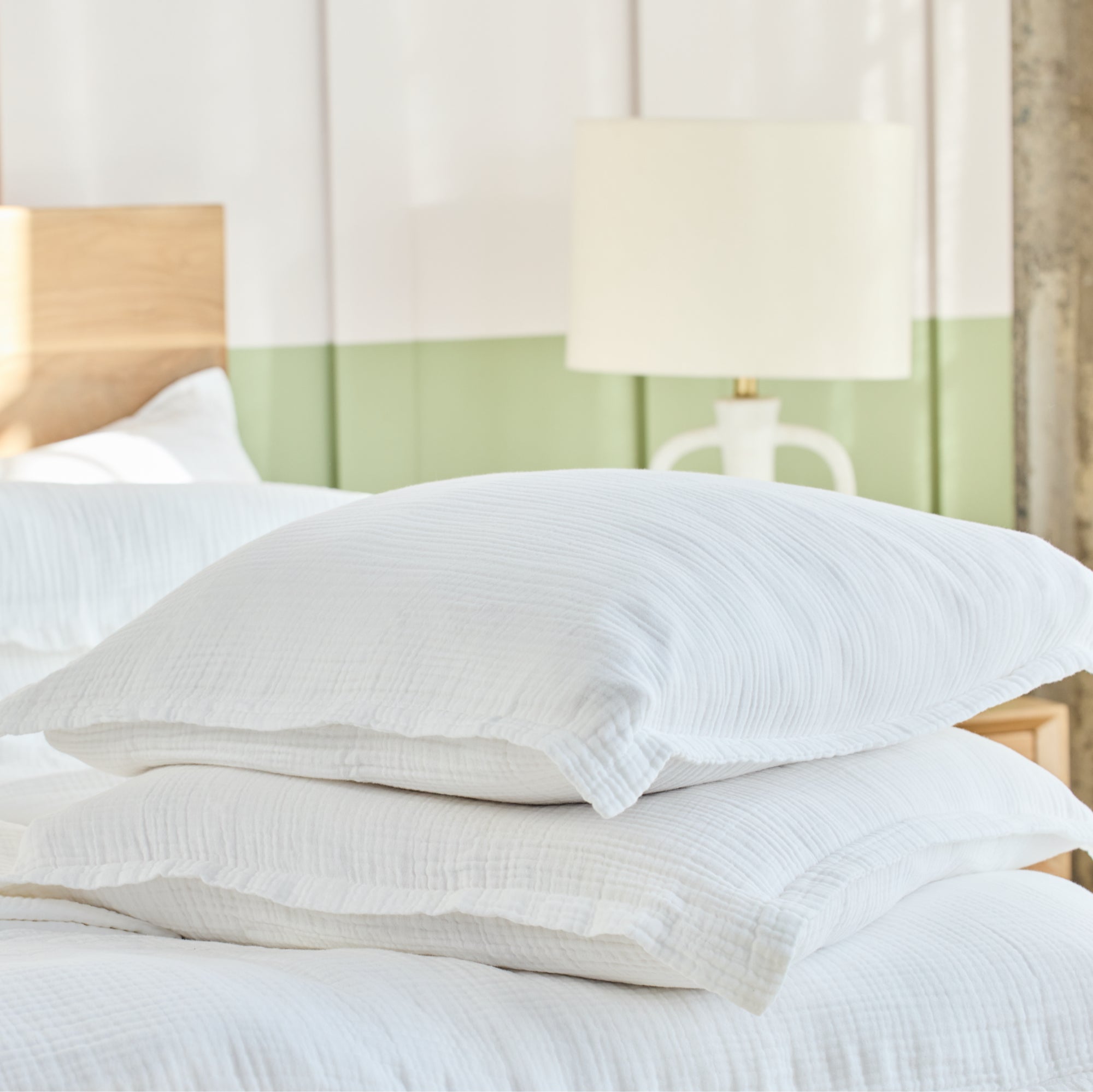 Organic Cotton Gauze Pillow Shams - Soft & Breathable Bedding for a Comfortable Night's Sleep - Perfect for Home, Hotel, and Guest Room Decor