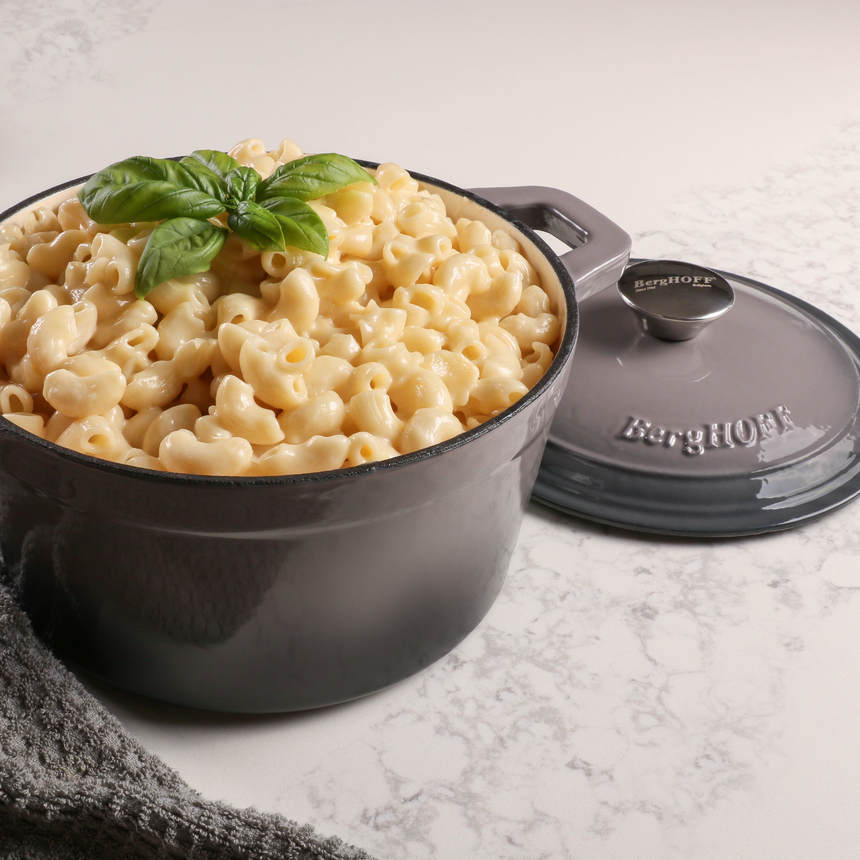 BergHOFF Neo Cast Iron 3-Quart Round Dutch Oven with Lid | Oyster White | Stovetop & Oven Safe | Perfect for Soups, Stews & Bread Baking