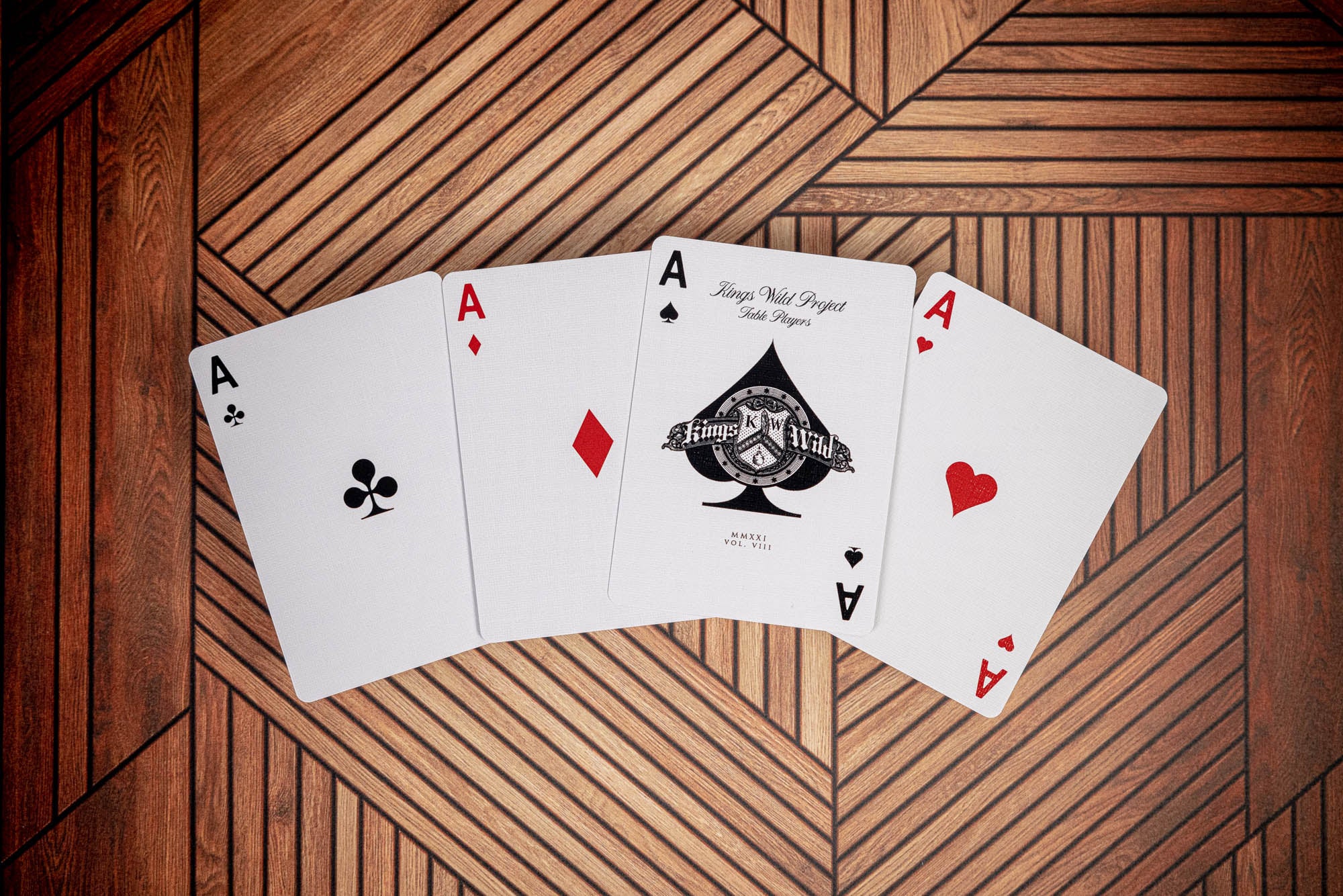 Luxury Playing Cards - Table Players Vol. 08 | Premium Poker & Card Games | Perfect for Casino Nights, Poker Parties & Magic Tricks