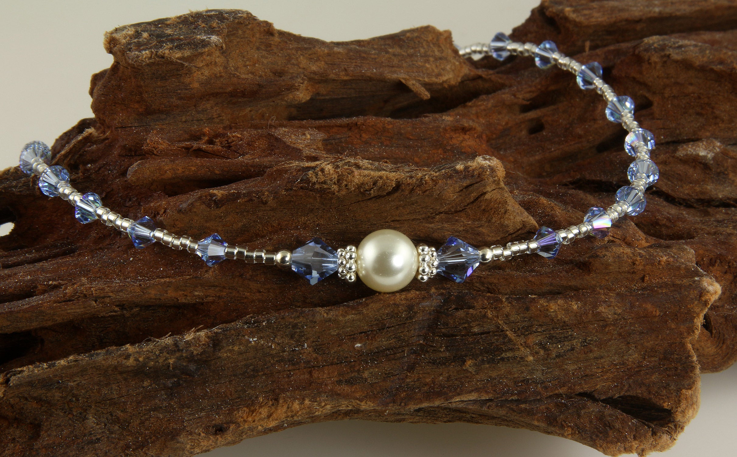 Elegant Light Blue Wedding Sapphire Anklet – Dainty Bridal Jewelry for Beach Weddings & Boho Bridal Shower Gifts