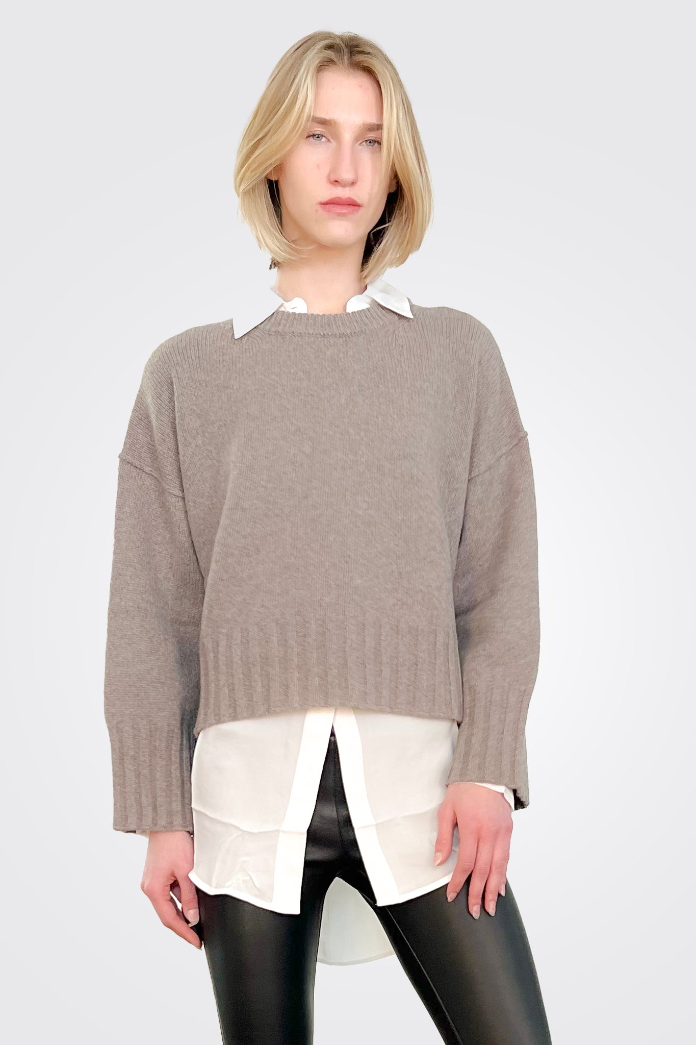 Eco-Friendly Cashmere Crew Neck Sweater for Women - Soft & Warm Taupe Pullover - Perfect for Office, Travel & Casual Wear