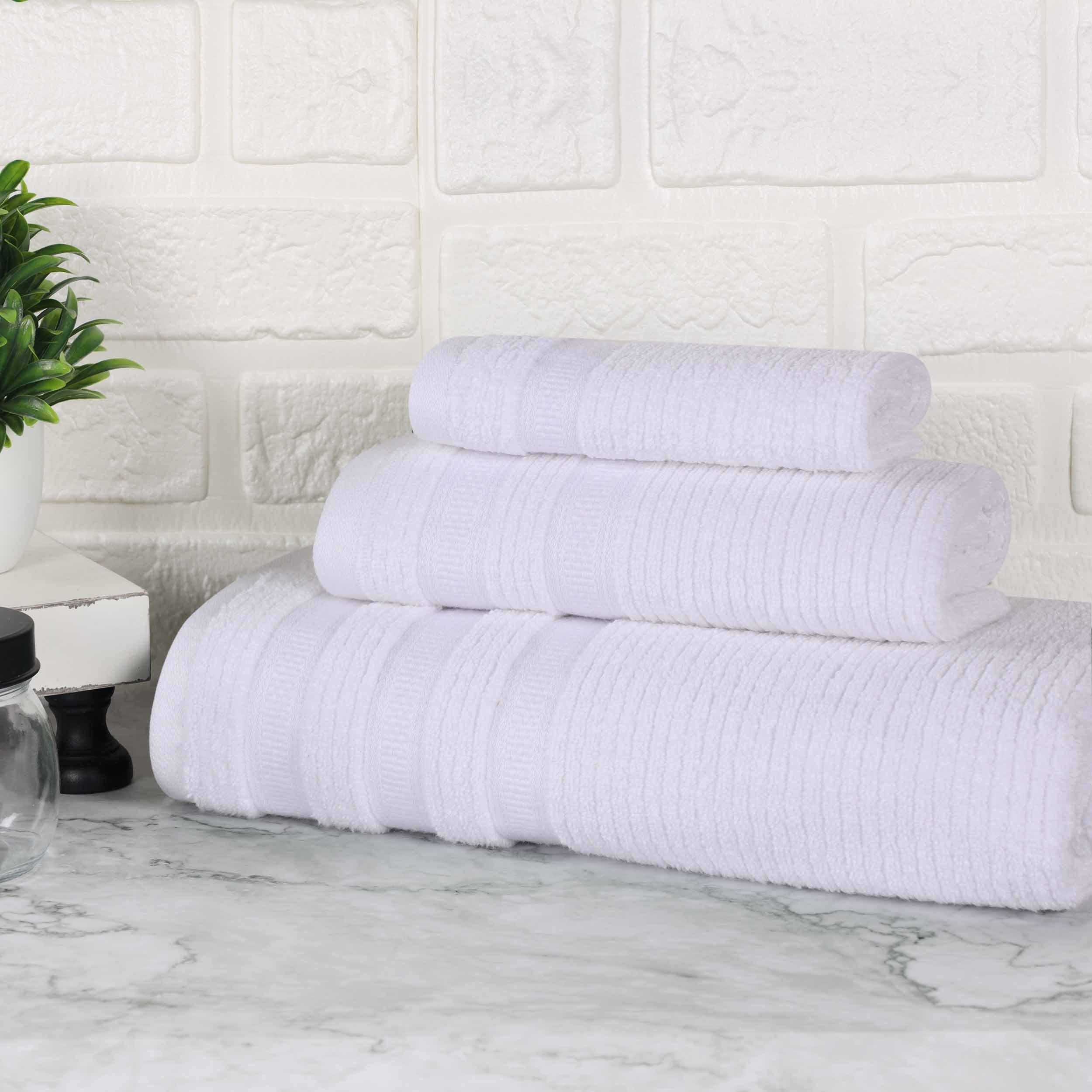 Premium Zero Twist Cotton Ribbed Geometric Border Plush 3-Piece Bath Towel Set - Ultra Soft & Absorbent for Spa, Bathroom & Luxury Home Use