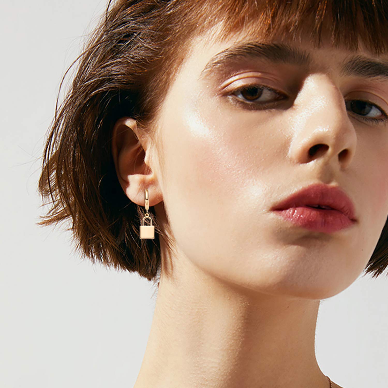 VACRONA 14k Gold Plated Heart Huggie Hoop Earrings for Women - Small Dainty Hoops for Everyday Wear, Gift & Special Occasions