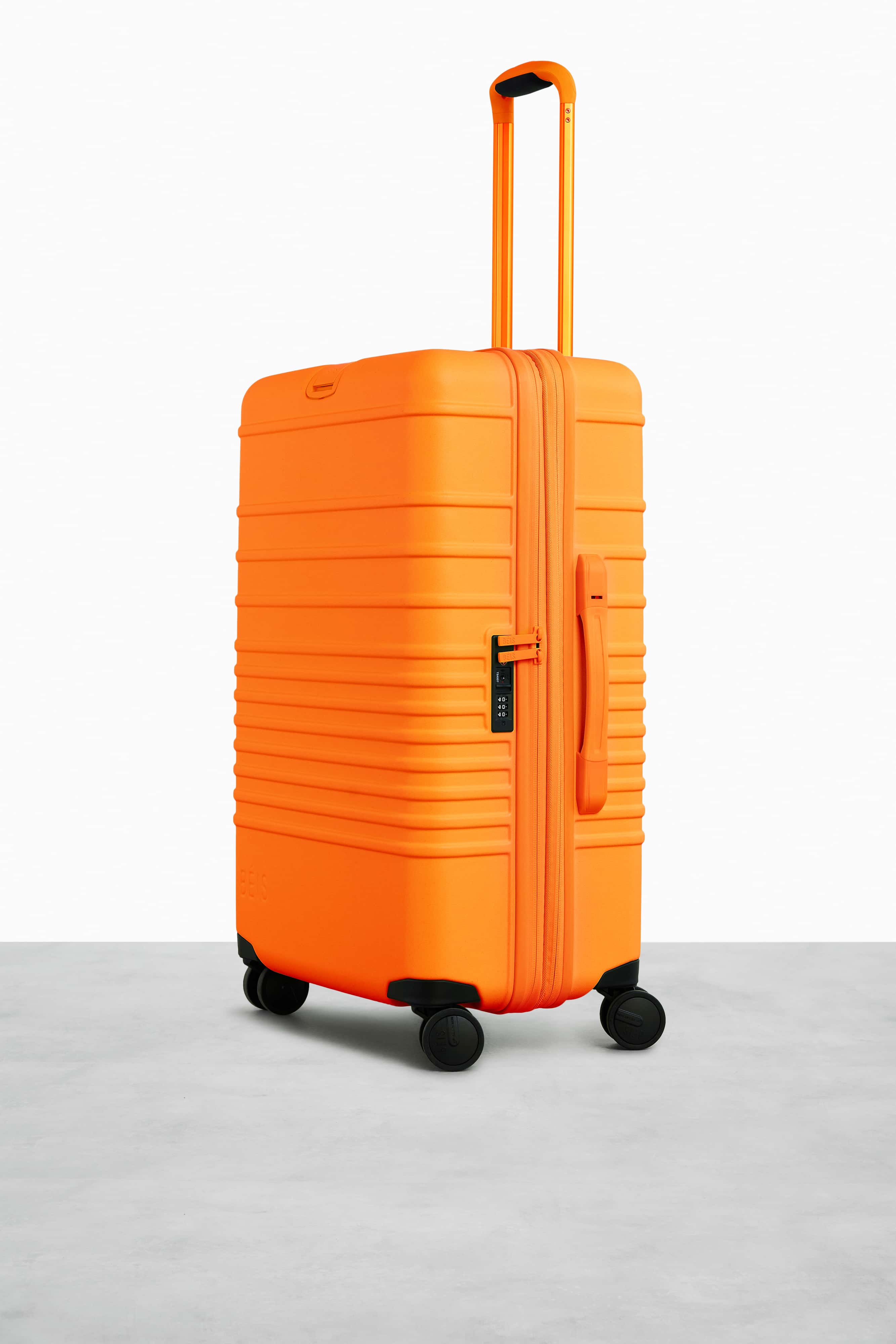 Creamsicle Medium Check-In Roller Luggage - Lightweight Spinner Suitcase for Travel, Business Trips & Weekend Getaways