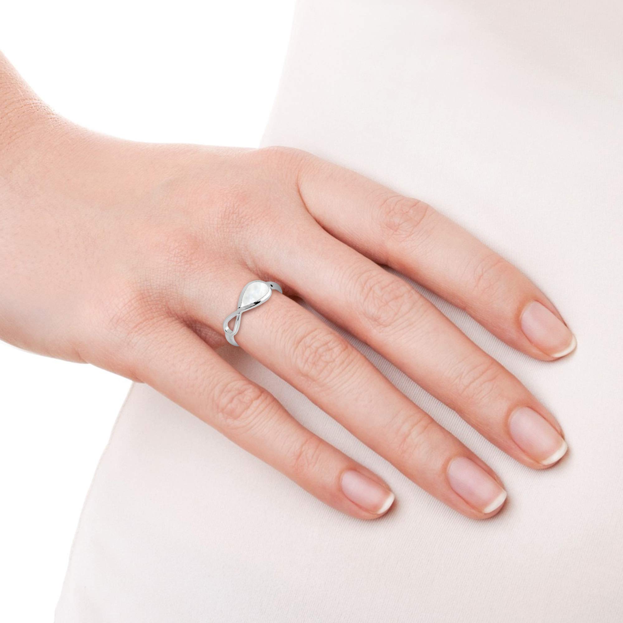 AeraVida Everlasting Infinity Bond .925 Sterling Silver Ring with Mother of Pearl Inlay | Elegant Pearl & Infinity Rings for Women | Size 8 | Perfect for Anniversaries, Weddings & Special Occasions