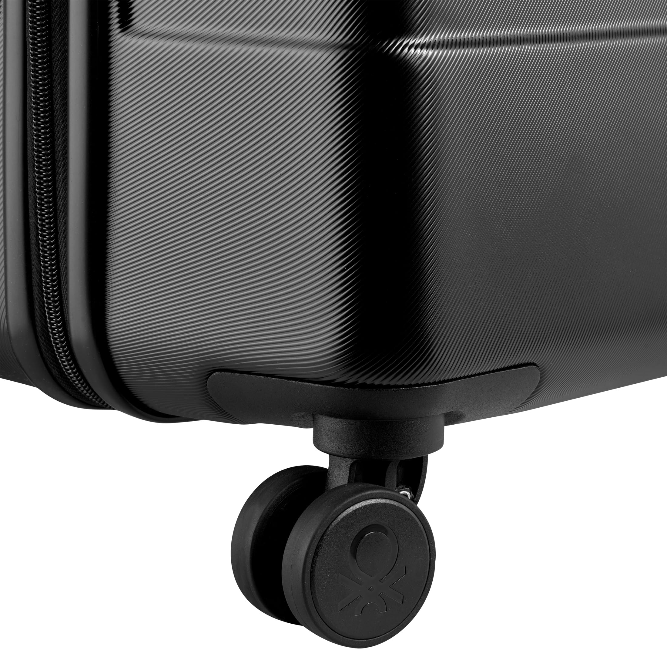 United Colors of Benetton 27 Inch Hardside Spinner Luggage - Black Checked Large Suitcase for Travel, Business Trips & Vacation Packing