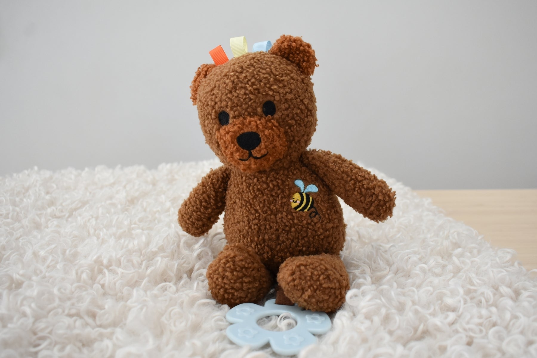 Snuggle Buddy Maple Bear Jiggle & Shake Clip Toy - Cute Plush Sensory Toy for Kids, Babies & Toddlers - Perfect for Strollers, Car Seats & Diaper Bags