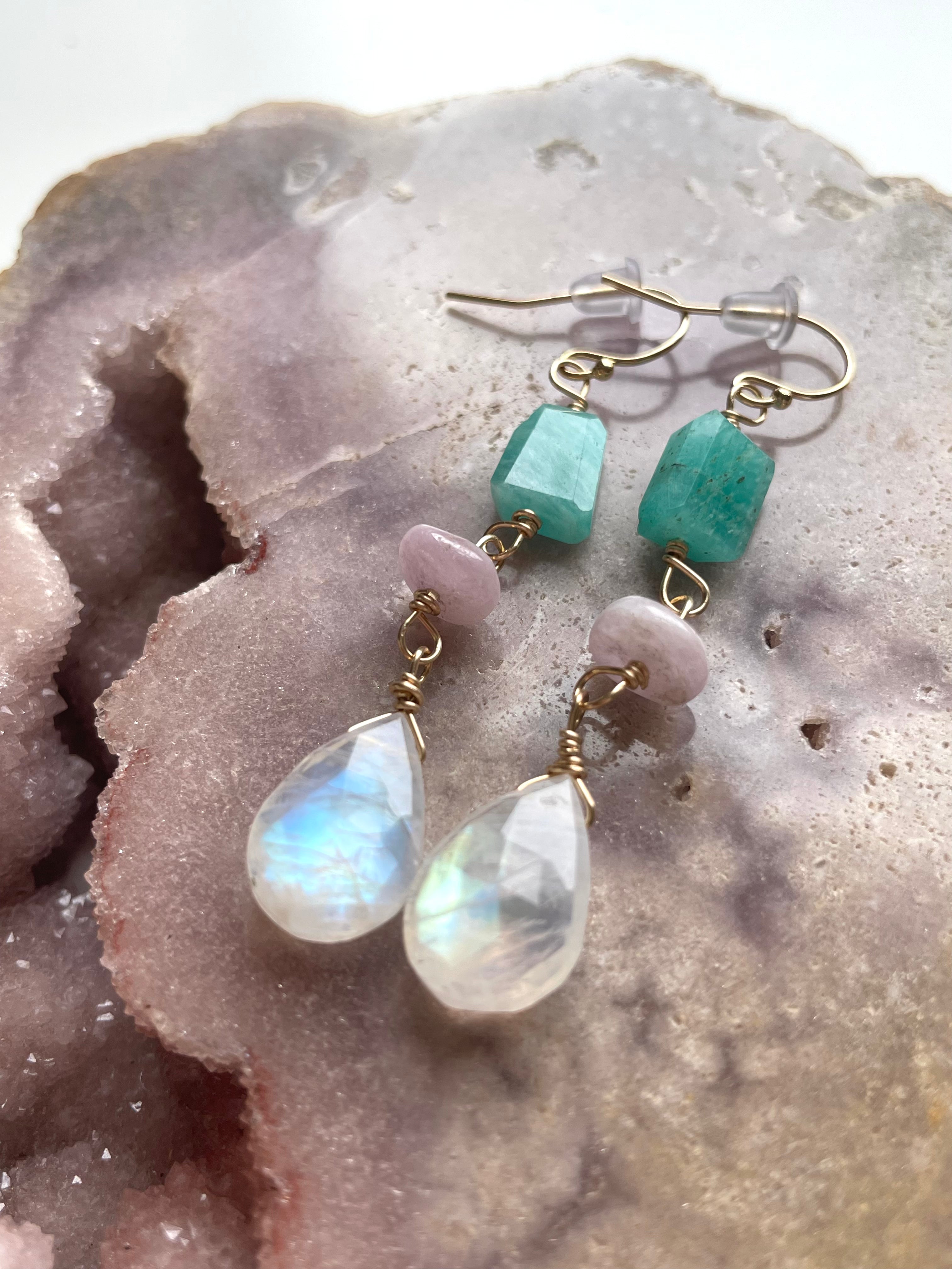 Natural Raw Crystal Dangle Earrings for Women - Boho Chic Handmade Gemstone Jewelry | Perfect for Parties, Weddings & Everyday Wear