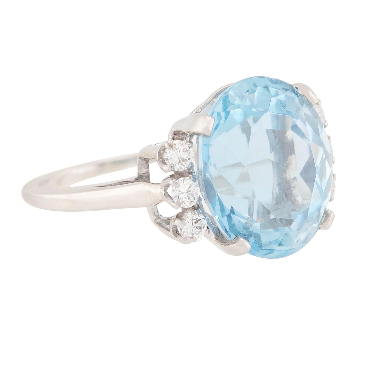 Vintage 14k Gold Aquamarine and Diamond Ring - 10 Carat Total Weight | Elegant Antique Jewelry for Women, Perfect for Engagement, Anniversary & Special Occasion Gifts