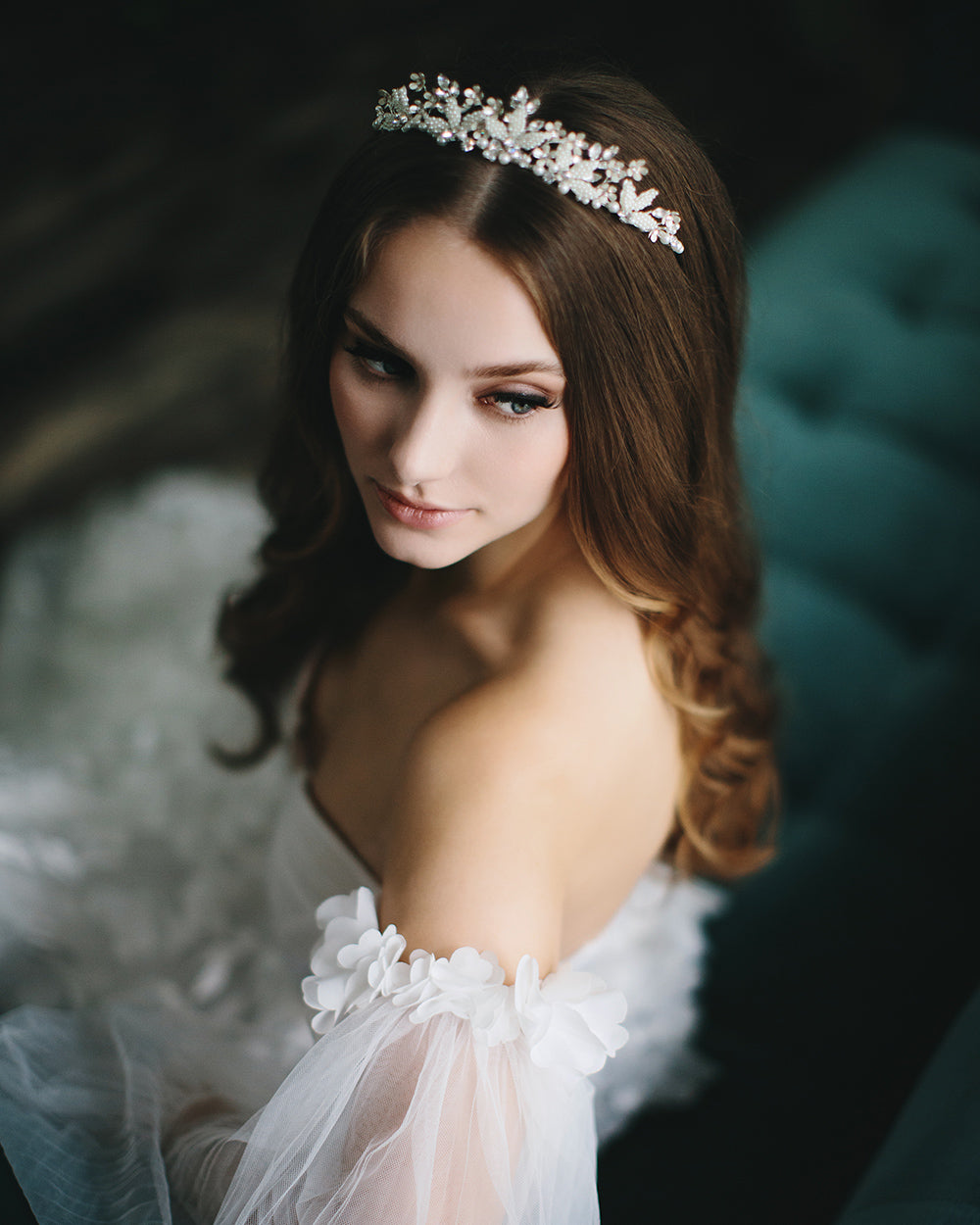 Bella Floral Tiara Headband for Women - Elegant Wedding Hair Accessories, Bridal Crown, Boho Festival Headpiece for Brides, Prom, Parties & Special Occasions