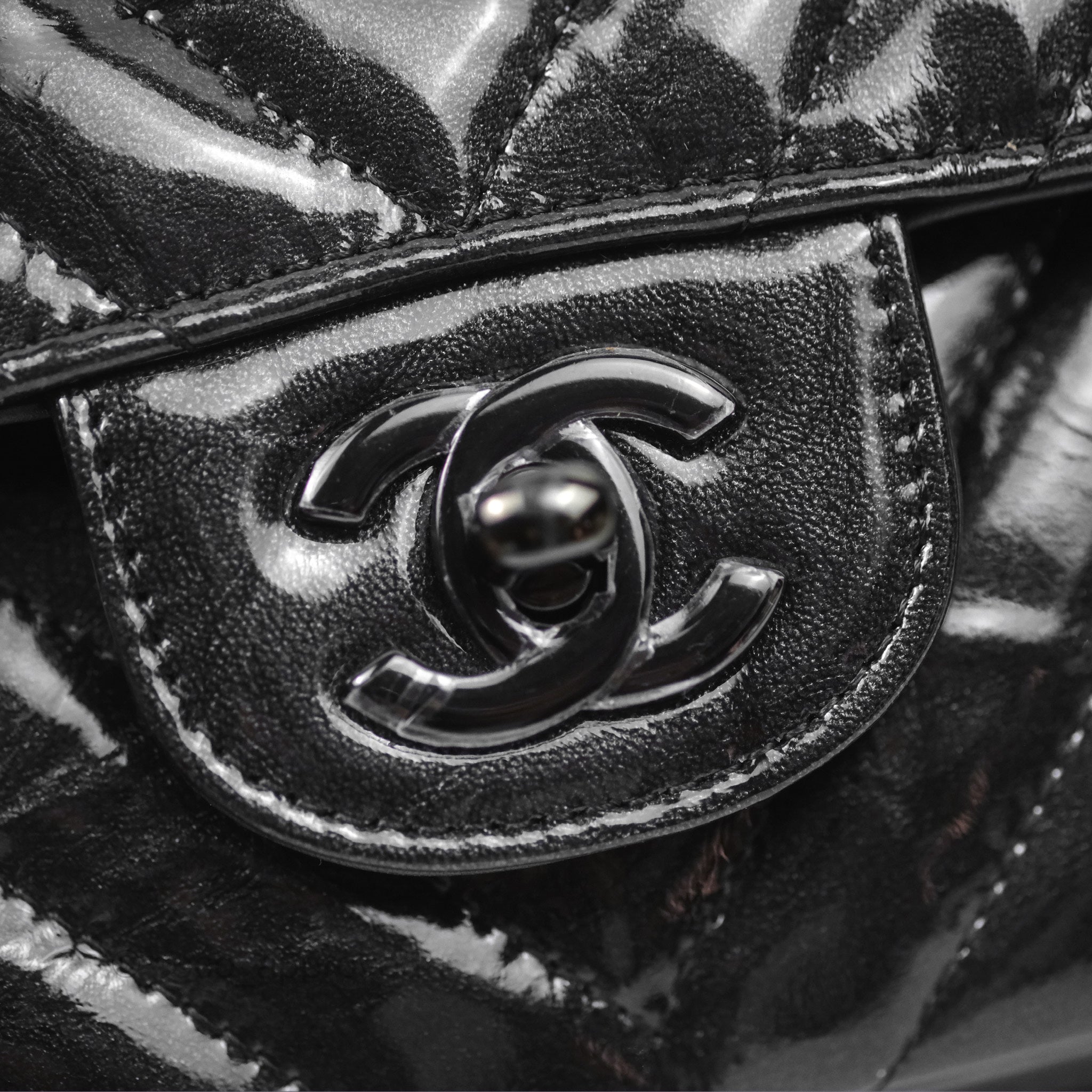Chanel Classic Chevron M/L Medium Double Flap Bag in So Black Patent Calfskin Leather - Luxury Handbag for Women, Perfect for Evening Events & Special Occasions