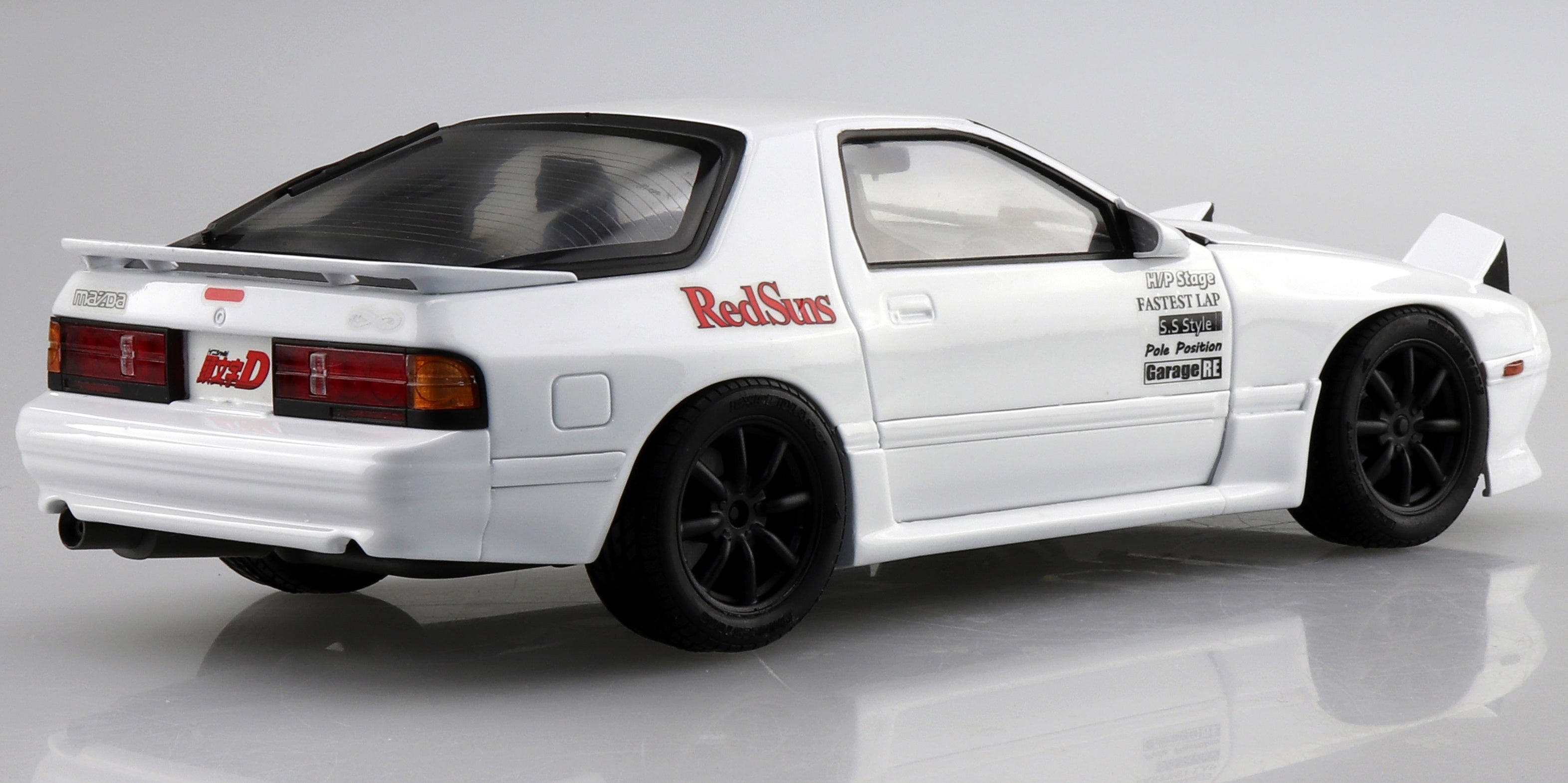 Aoshima 1/24 Initial D Takahashi Ryosuke FD3S RX-7 Model Kit - Pre-Painted Akagi Battle Version | Anime Car Collection, Gift for Manga Fans, Perfect for Display & Racing Enthusiasts