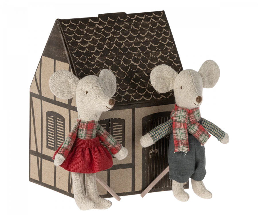 Maileg Winter Mice Twins - Adorable Little Brother and Sister Doll Set for Kids | Perfect for Christmas Gifts, Playtime, and Collectibles